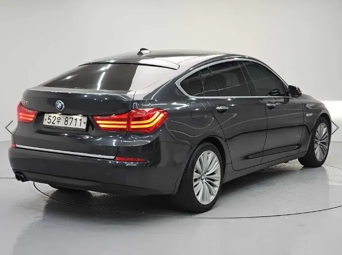 BMW 5 Series GT (F07) GT ED Edition 2017 2/19
