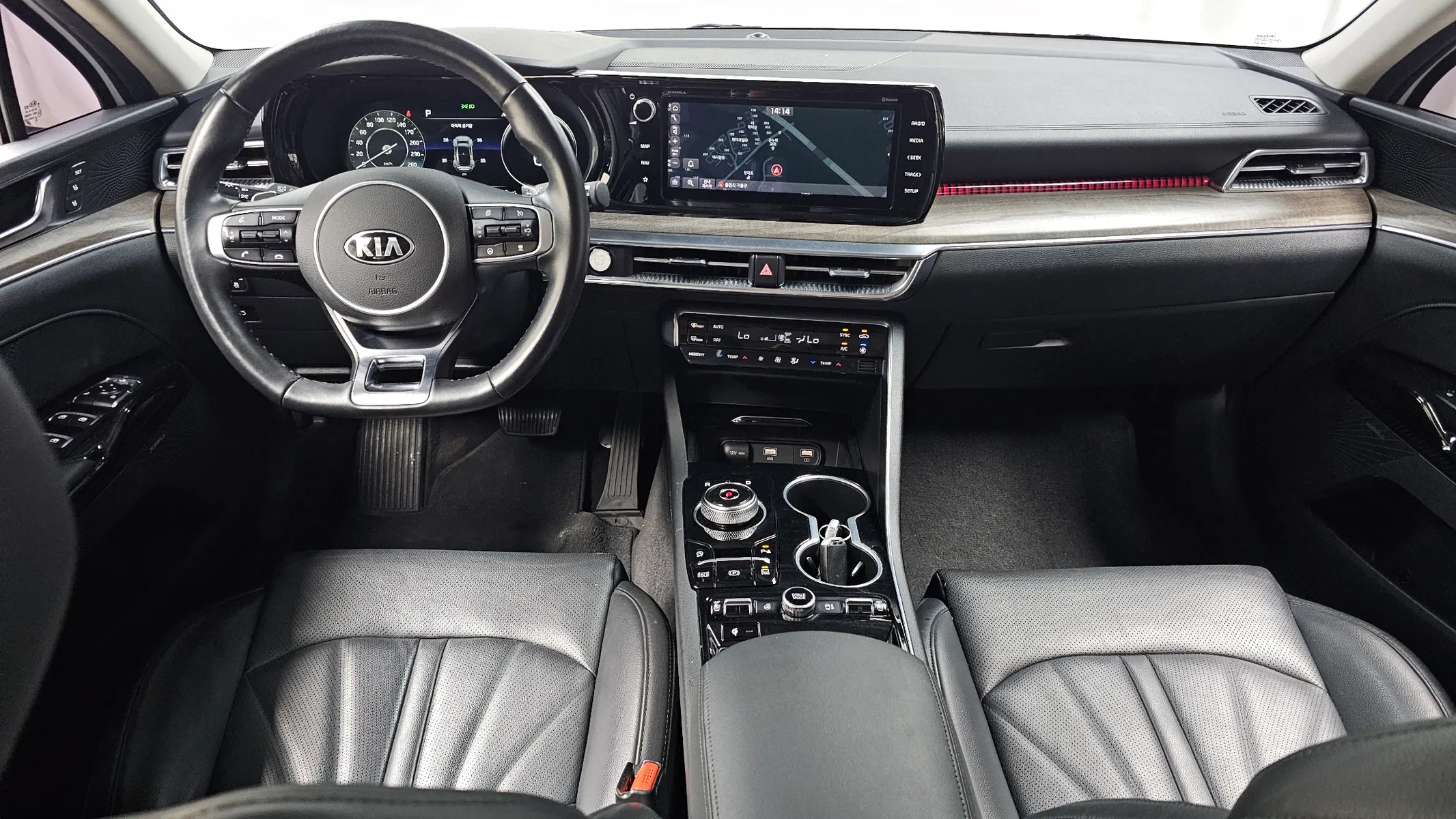 Kia K5 3 1.6 2020 4/5