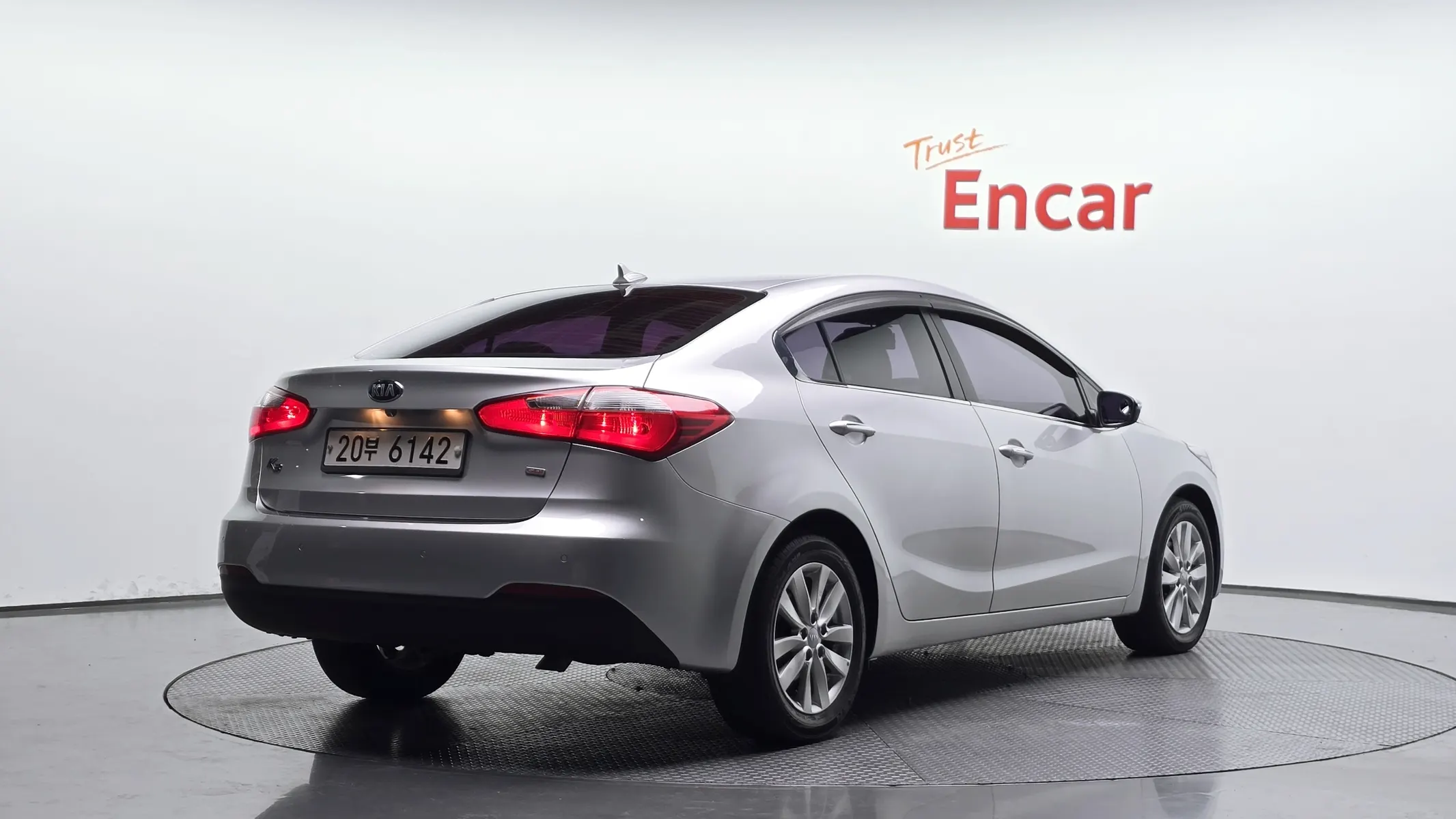 Kia K3 2013 2/32