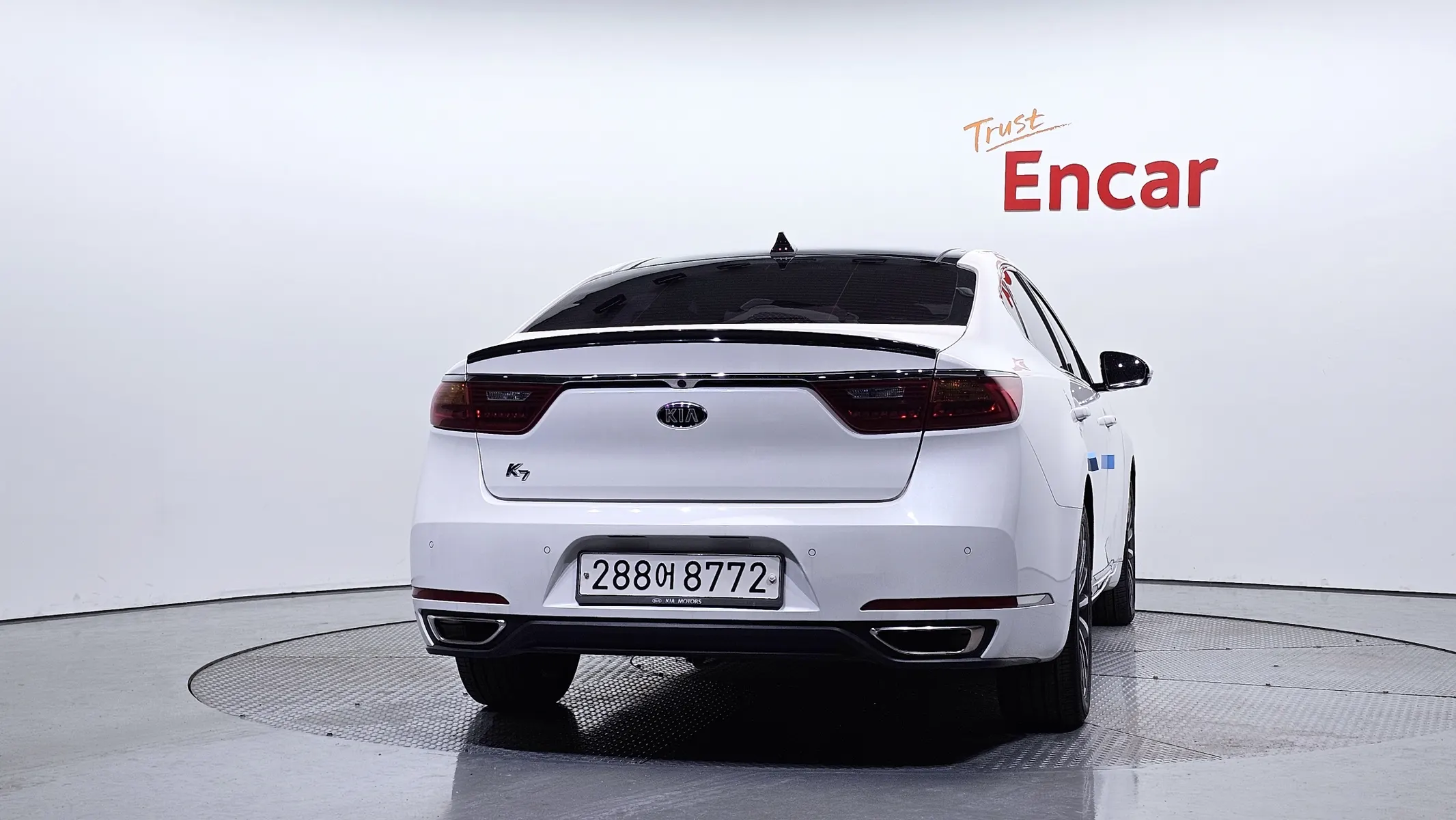 Kia K7 3.0 LPI () 2017 3/5