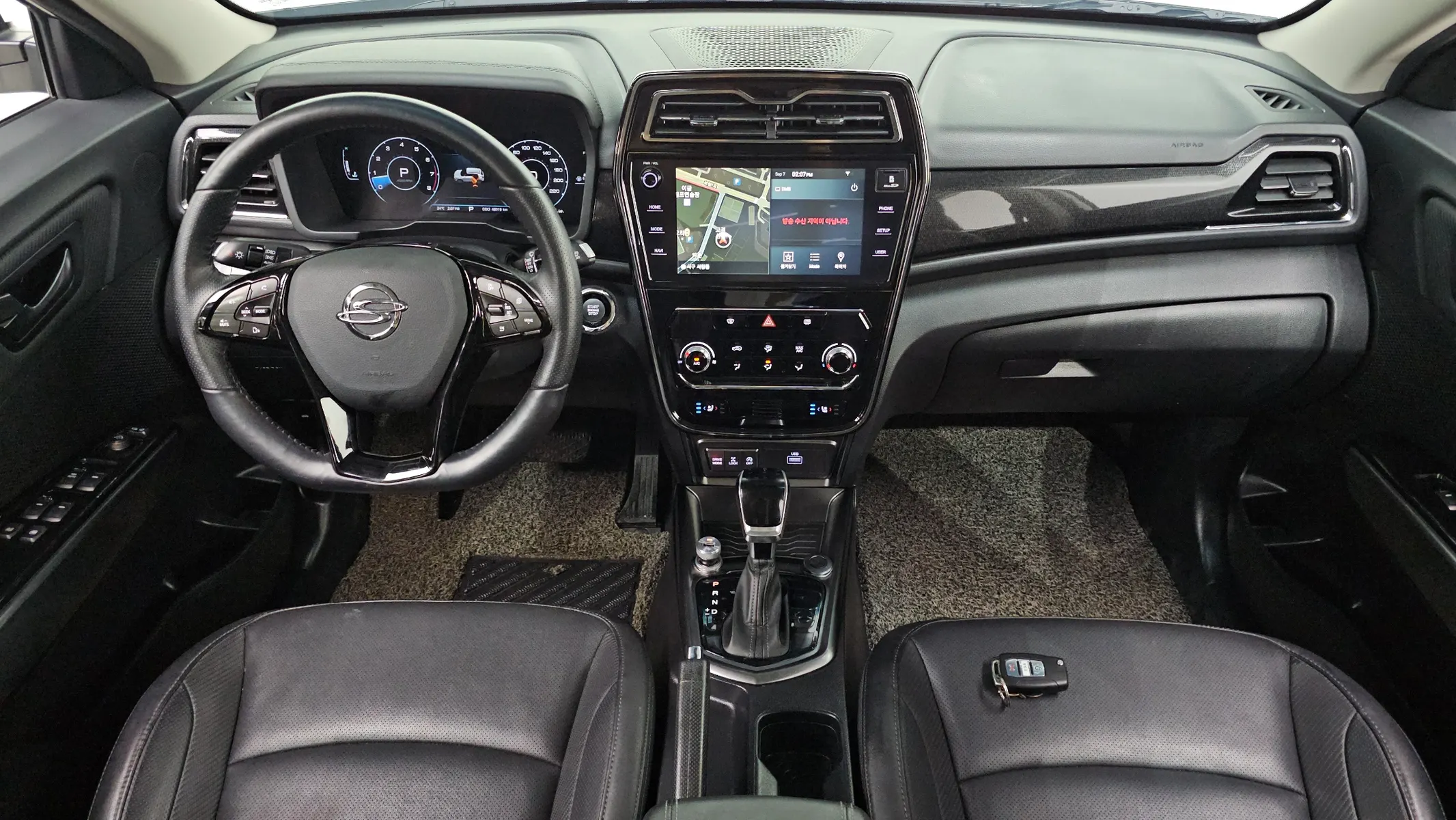 KG Mobility 베리 티볼리 1.5 4WD 2021 4/5