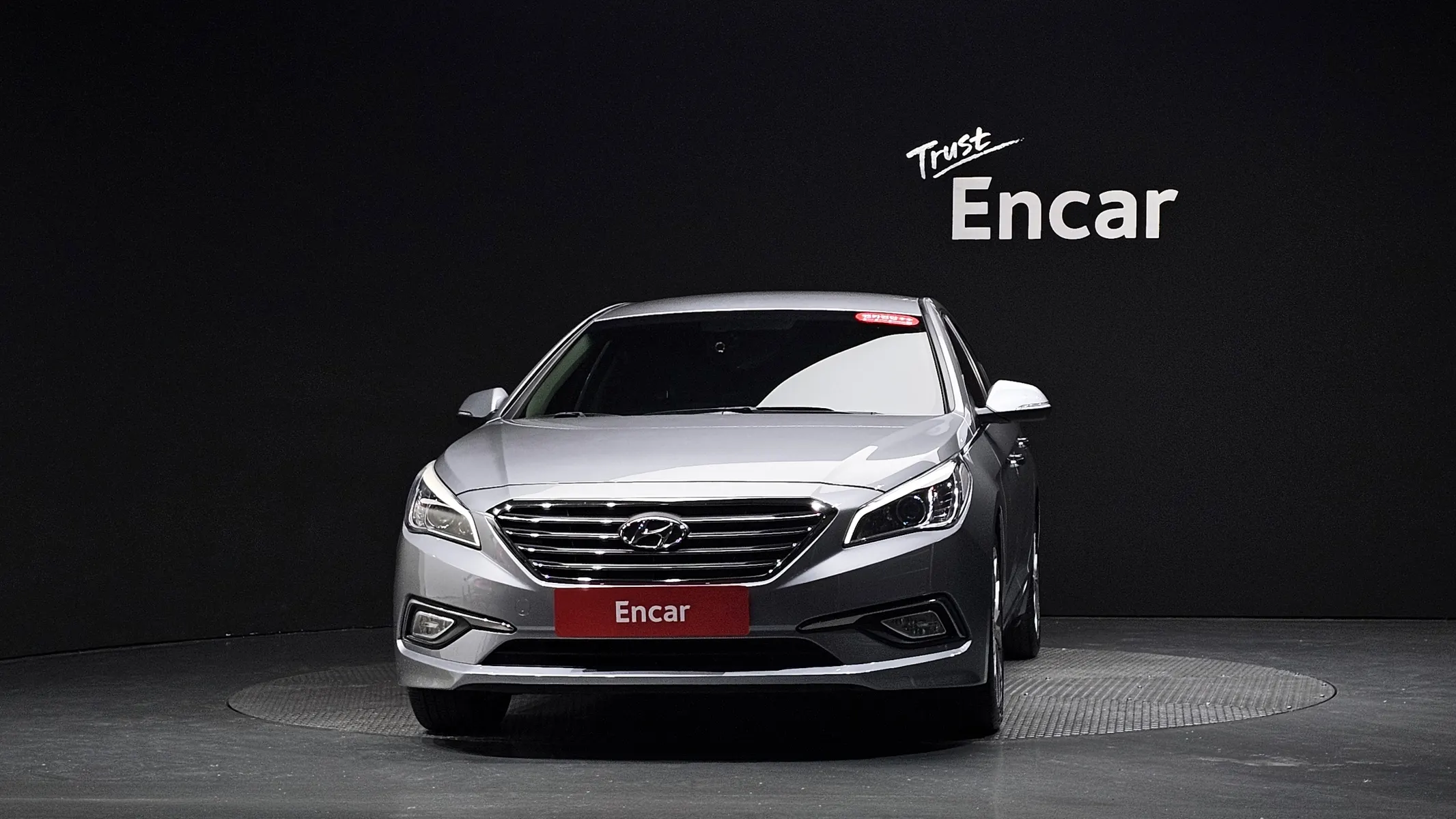 Hyundai LF 2.0 2014 2/5