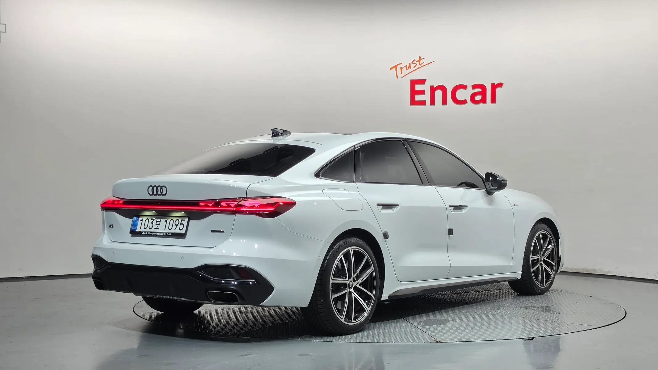 Audi A5 (B10) 45 TFSI S Line 2025 2/37