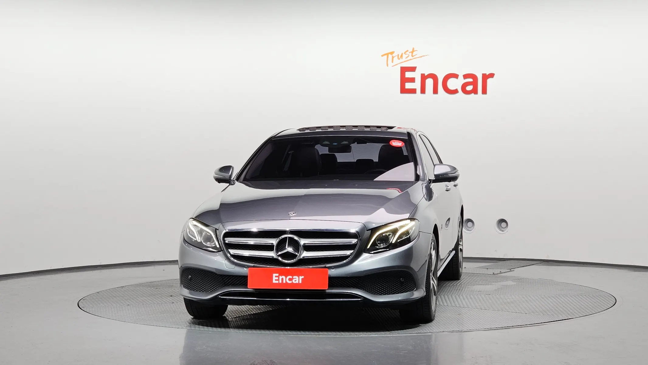 Mercedes-Benz E-Class W213 E300 4MATIC 2017 3/36