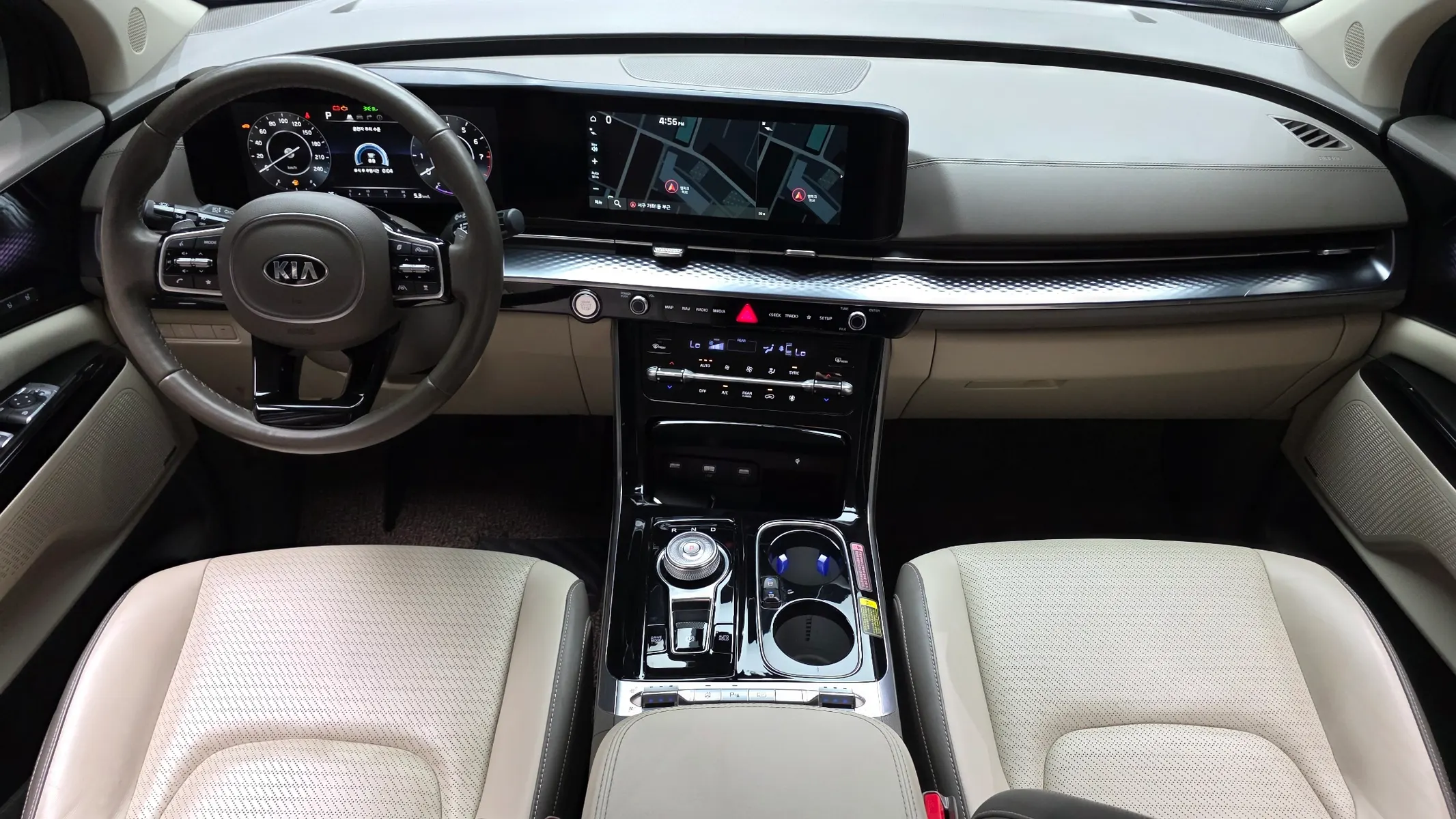 Kia Carnival 9 2021 4/5