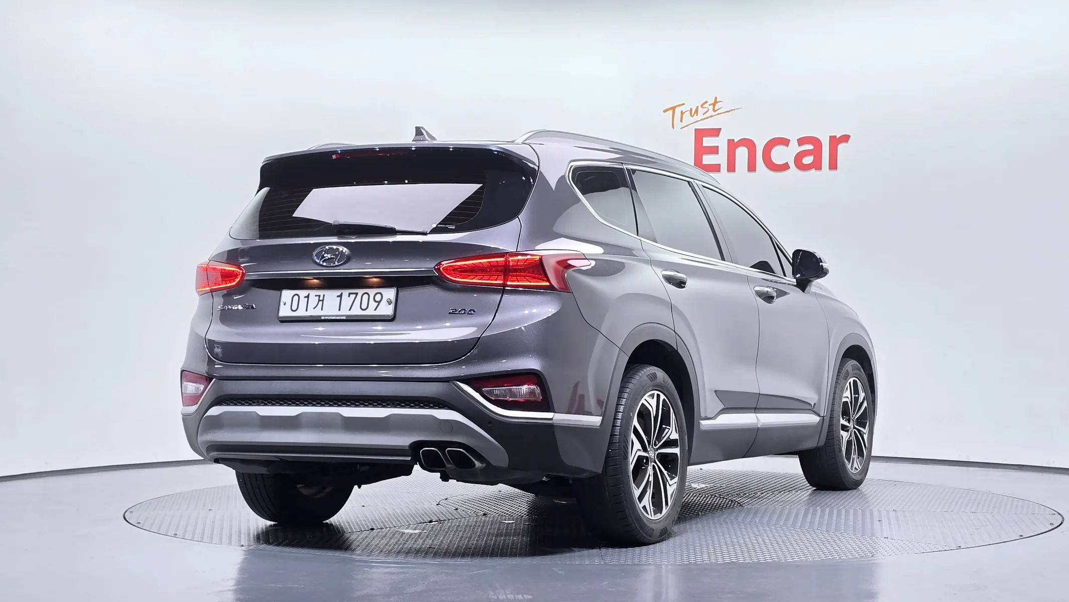Hyundai TM 2.0 2WD 2019 2/35
