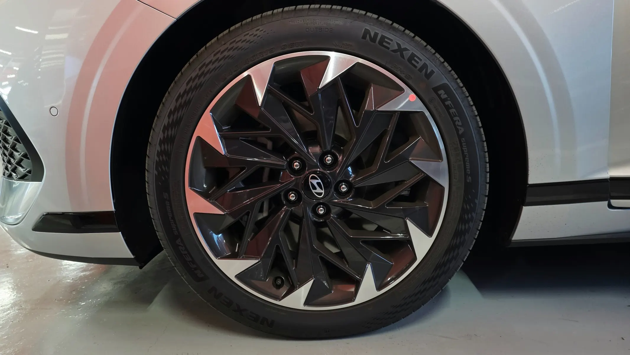 Hyundai (GN7) 3.5 2WD 2026 20/21