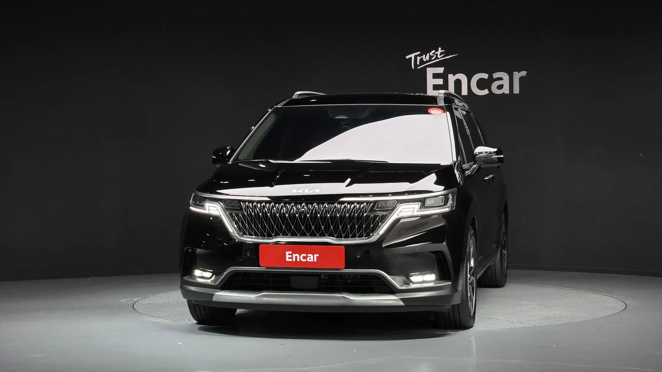Kia Carnival 7 2023 2/5