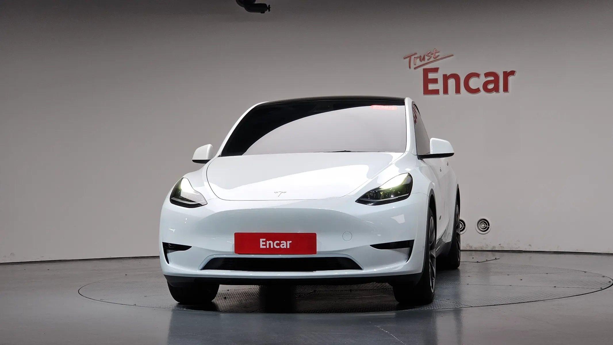 Tesla Y RWD 2024 2/5