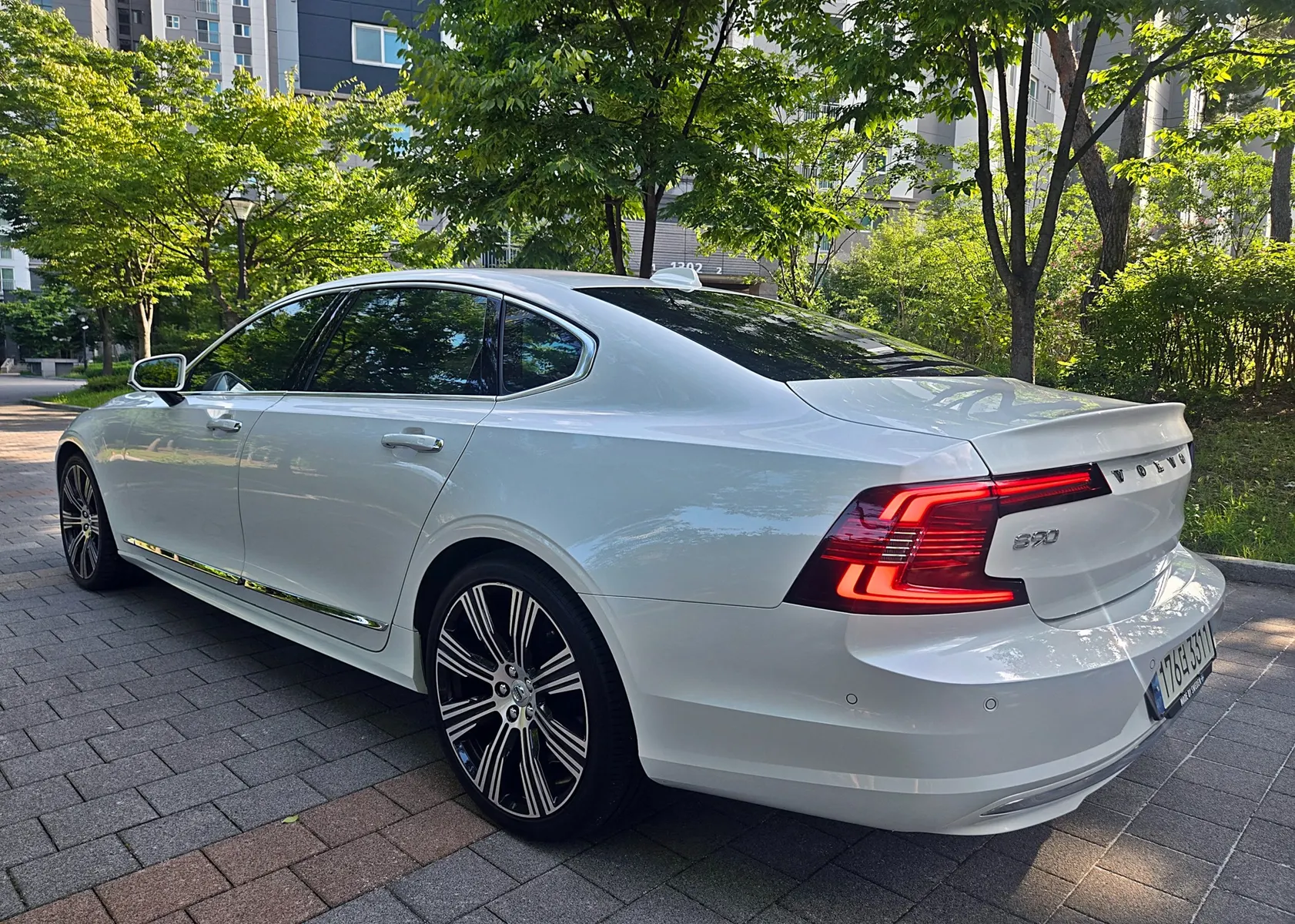 Volvo S90 B5 2022 3/5