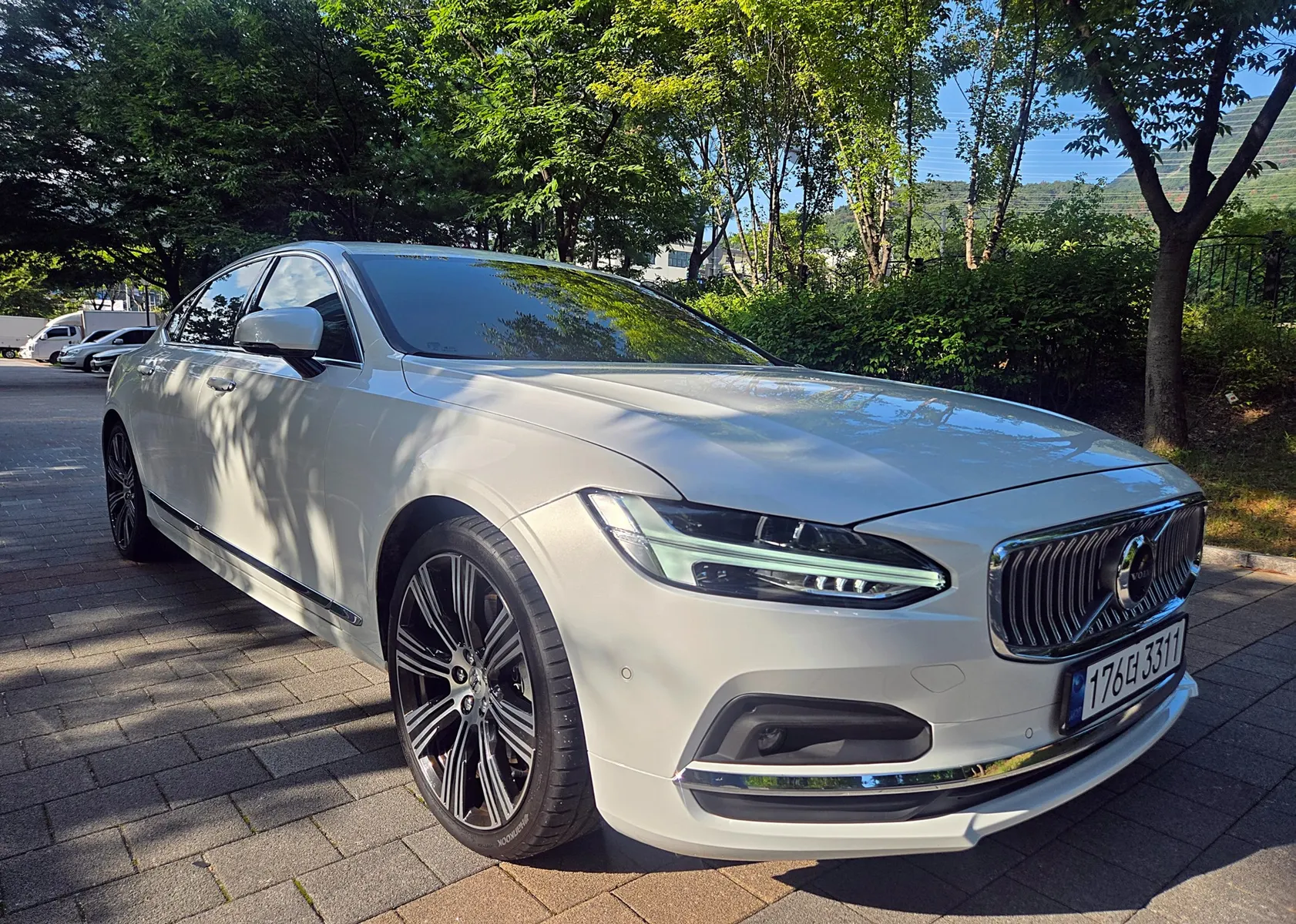 Volvo S90 B5 2022 4/5