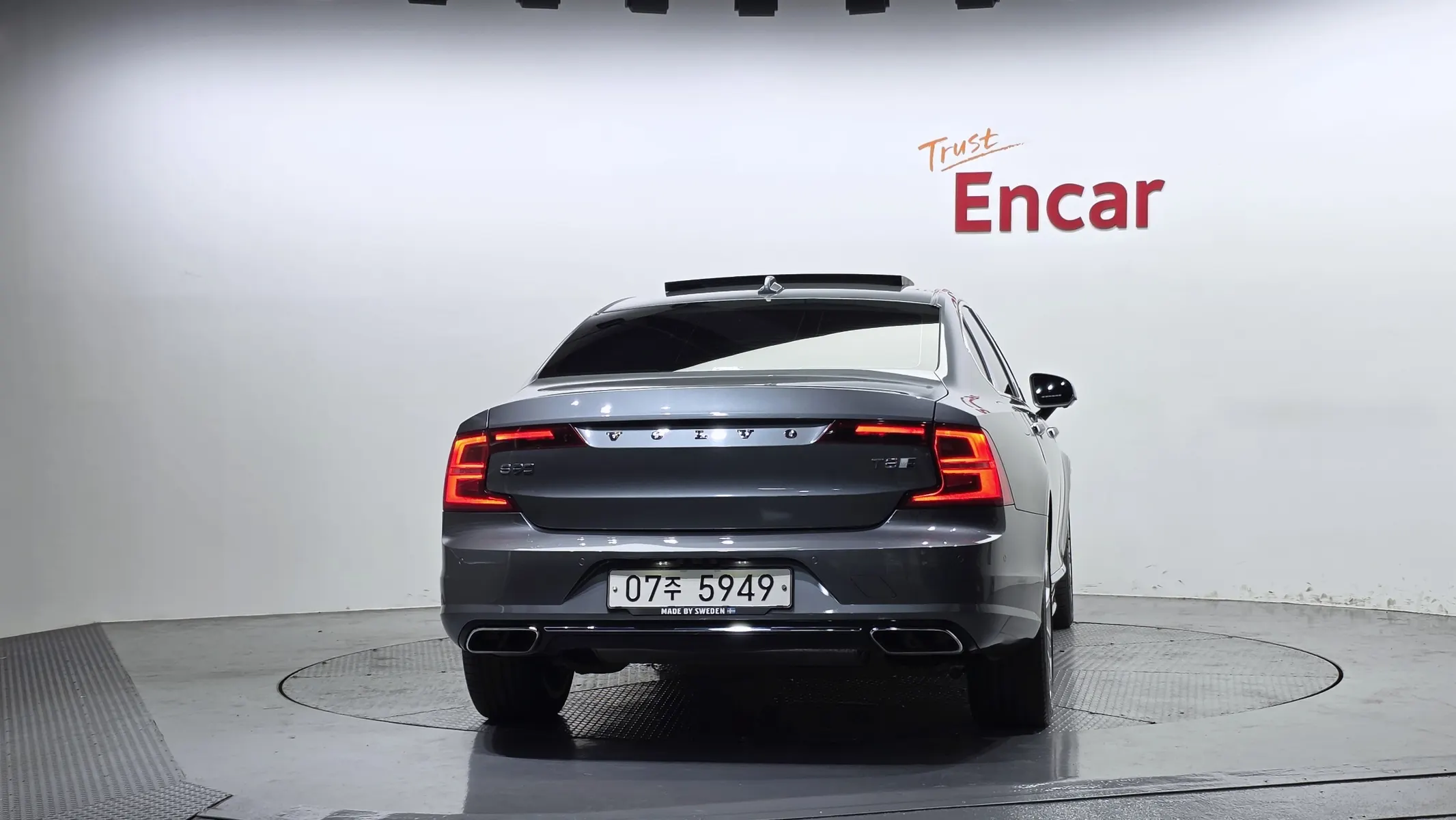 Volvo S90 T8 AWD 2019 3/5