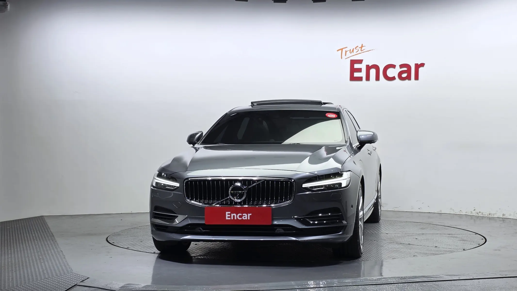 Volvo S90 T8 AWD 2019 2/5