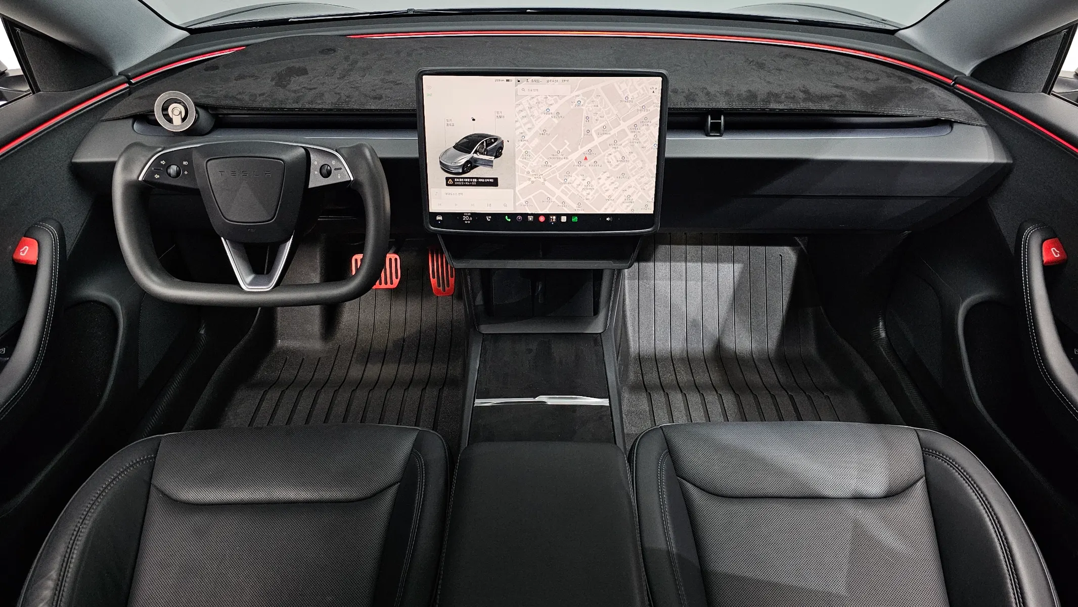 Tesla 3 RWD 2025 4/5