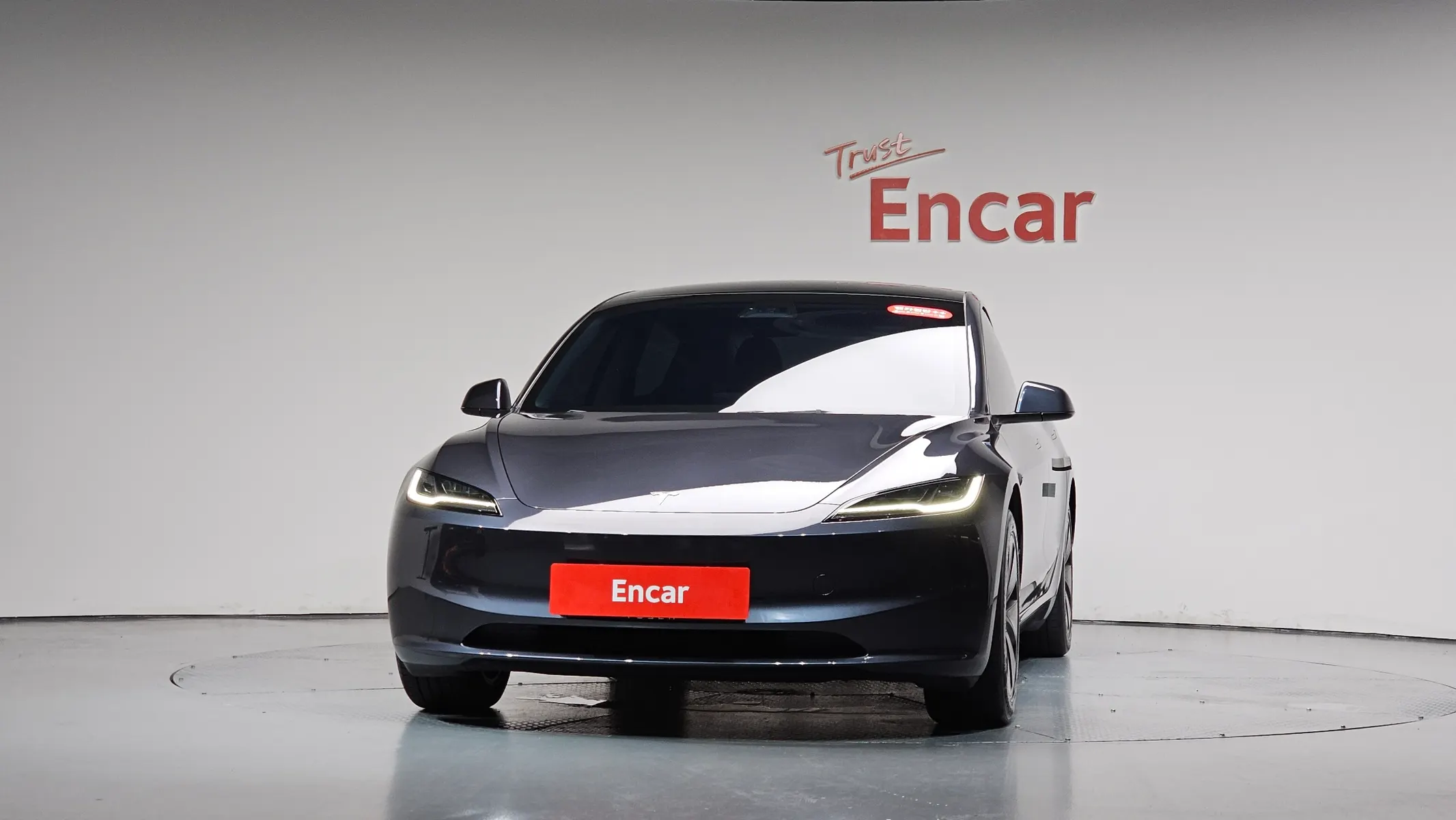 Tesla 3 RWD 2025 2/5