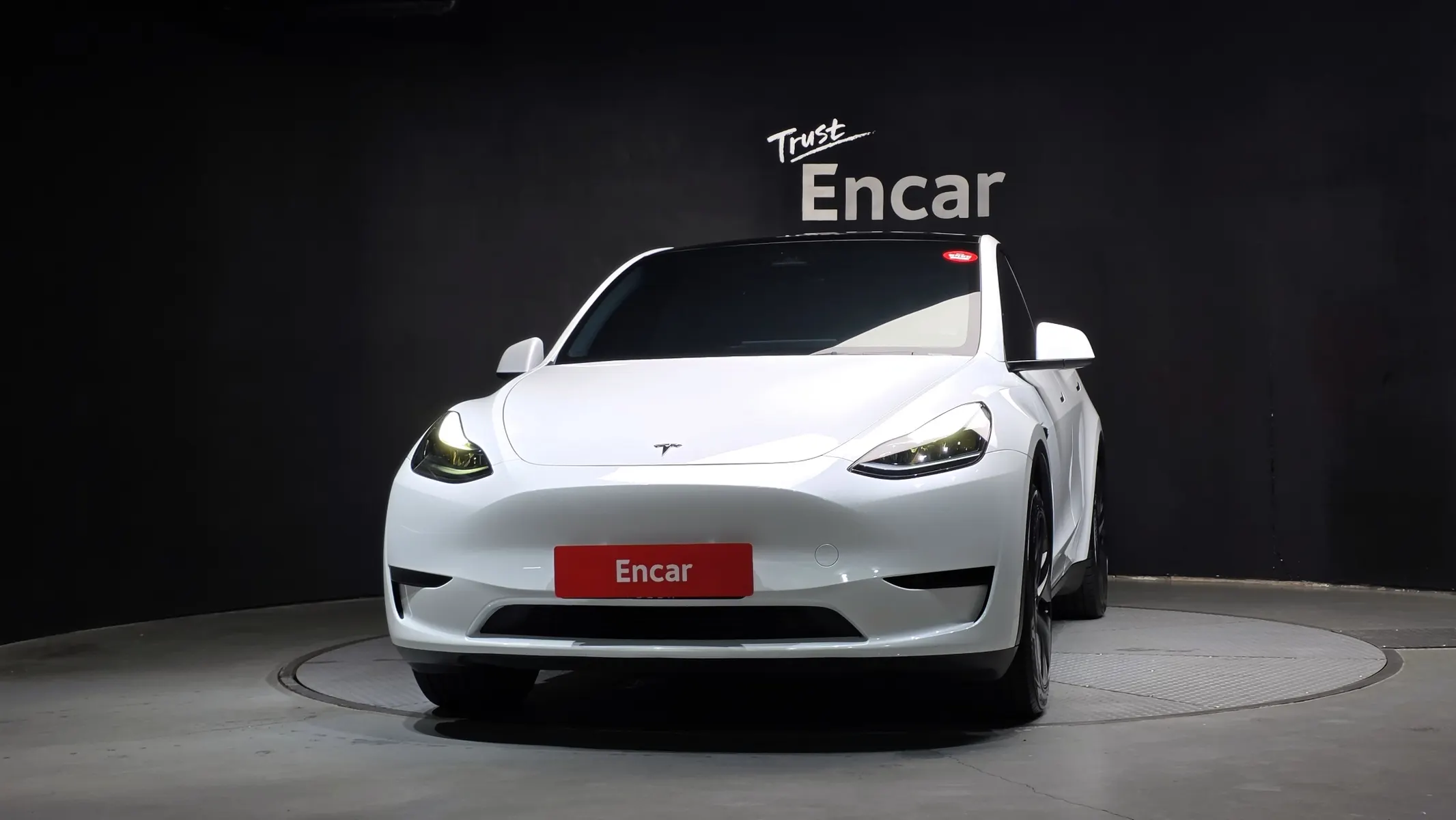 Tesla Y RWD 2024 2/5