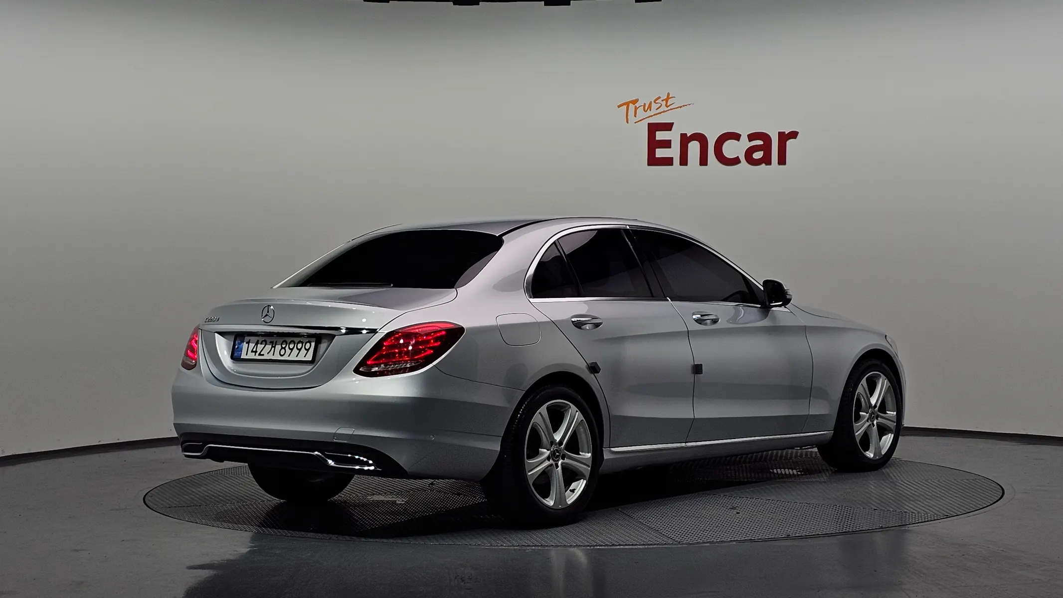 Mercedes-Benz C-Class W205 C220 d 2016 2/21