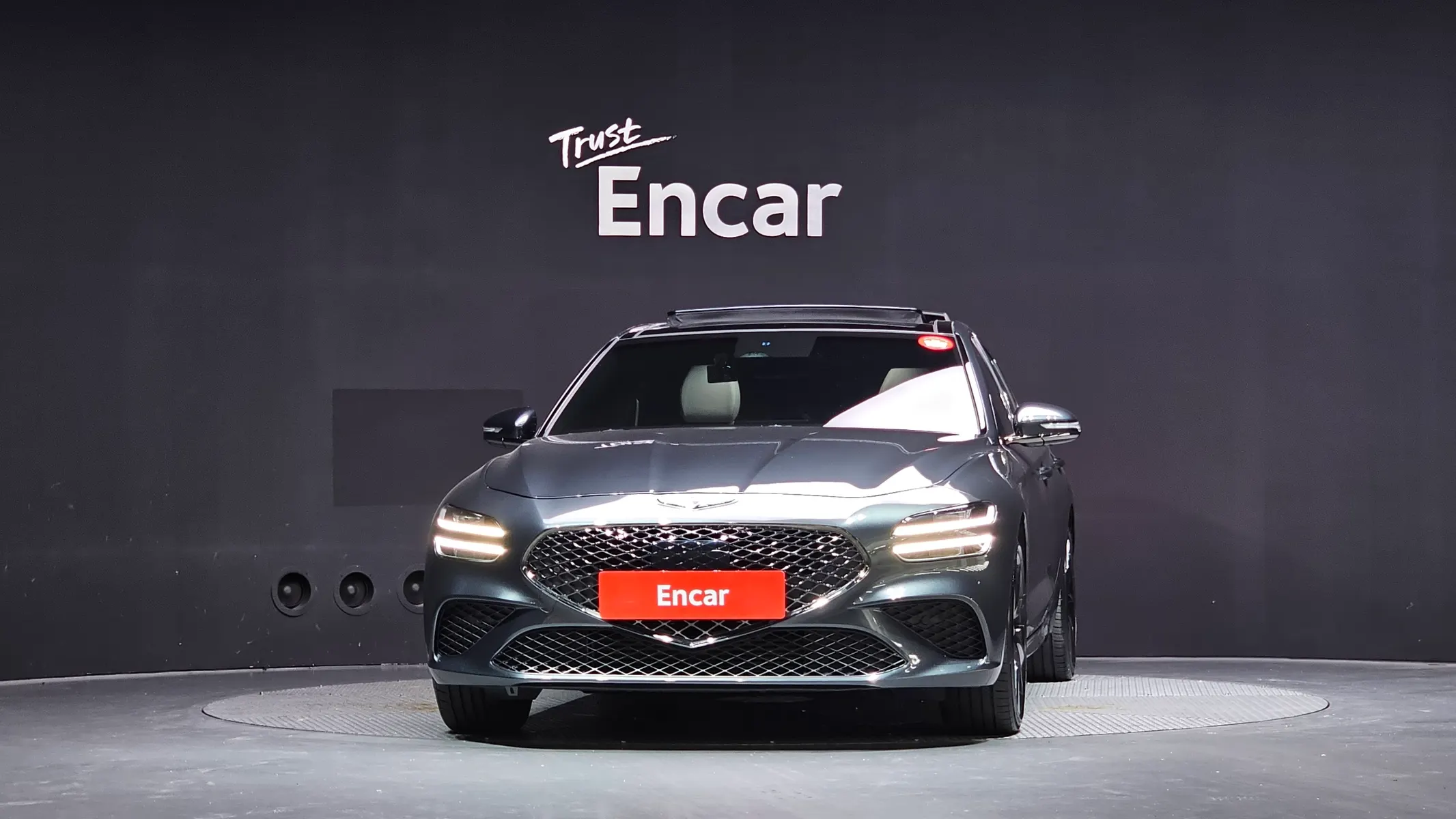 Genesis G70 2.0T 4WD 2022 2/5