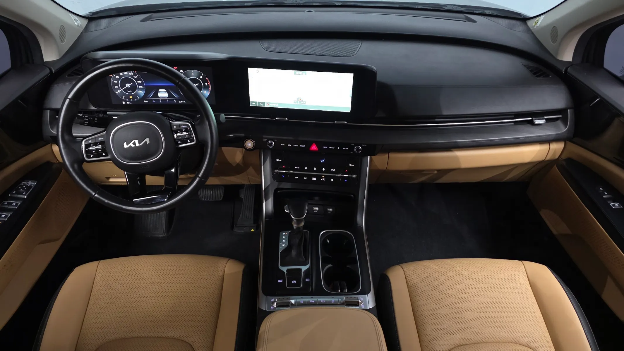 Kia Carnival 9 2023 4/5