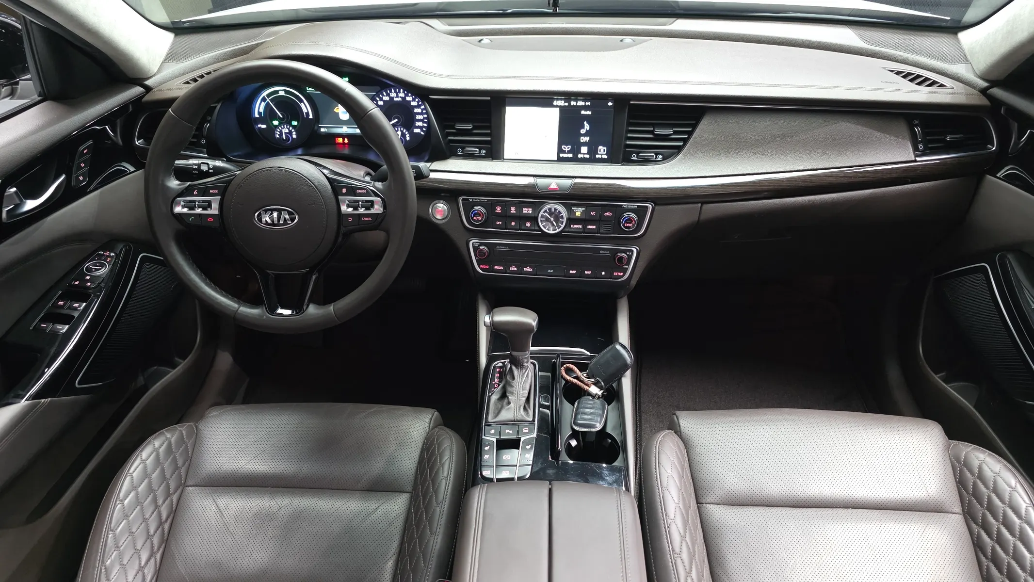 Kia K7 2017 4/5