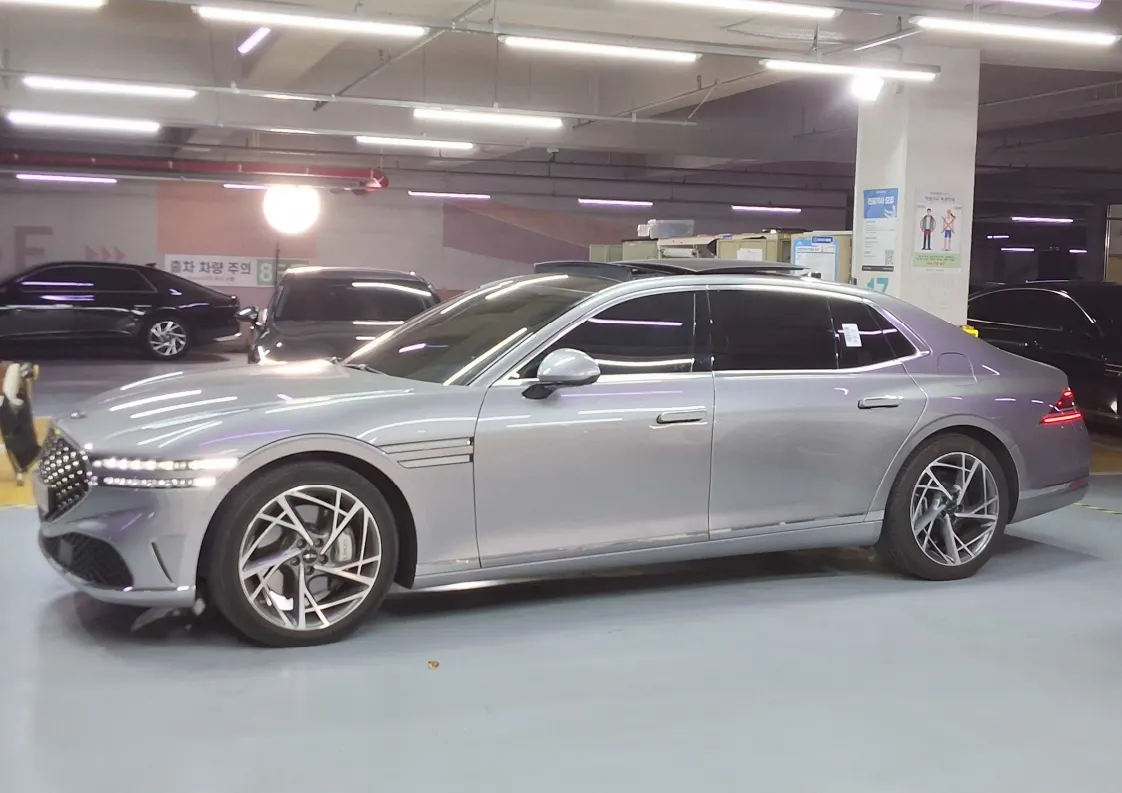 Genesis G90 (RS 4) 3.5 AWD 2023 2/9