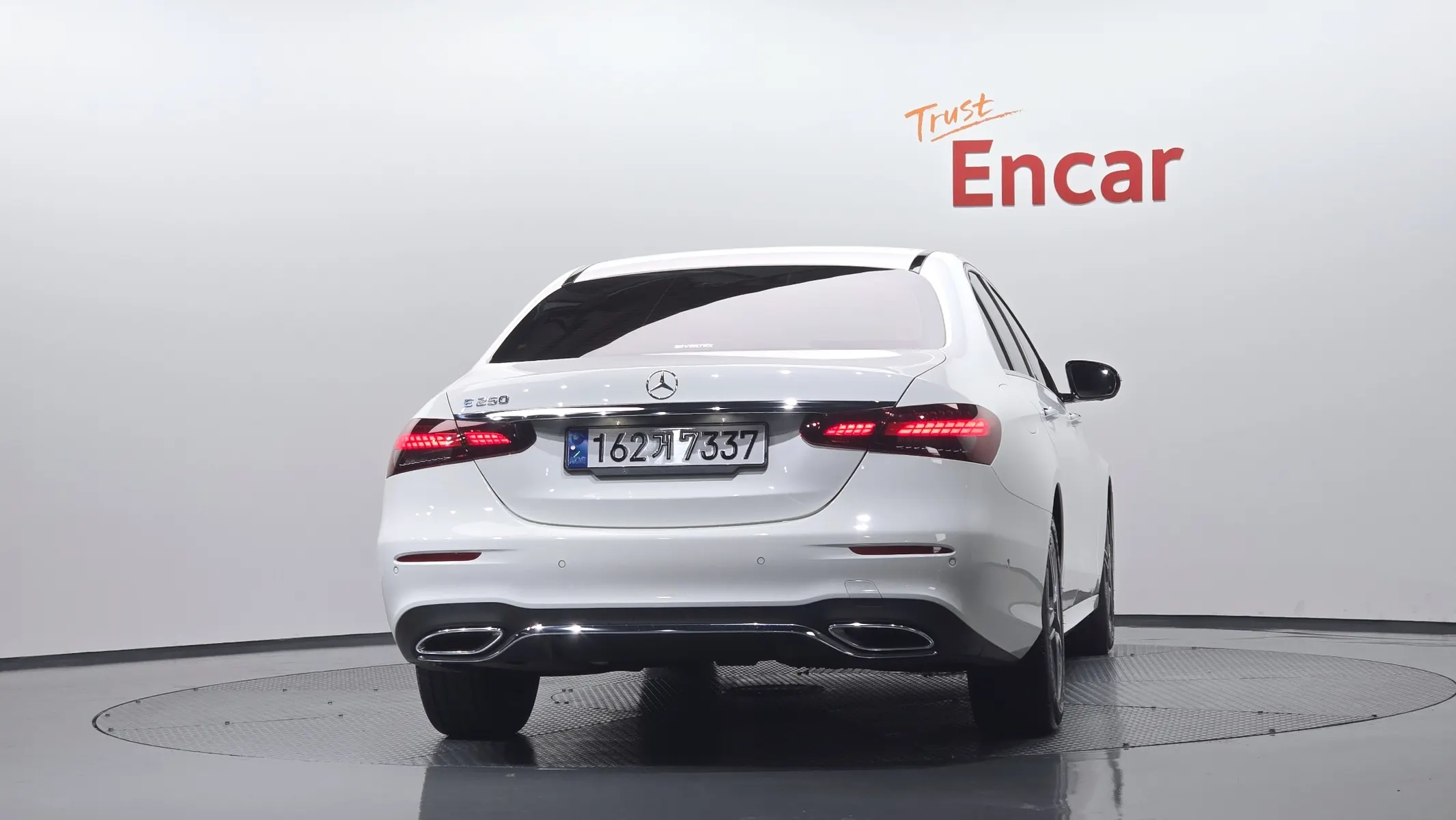 Mercedes-Benz E-Class W213 E250 AMG Line 2022 3/35