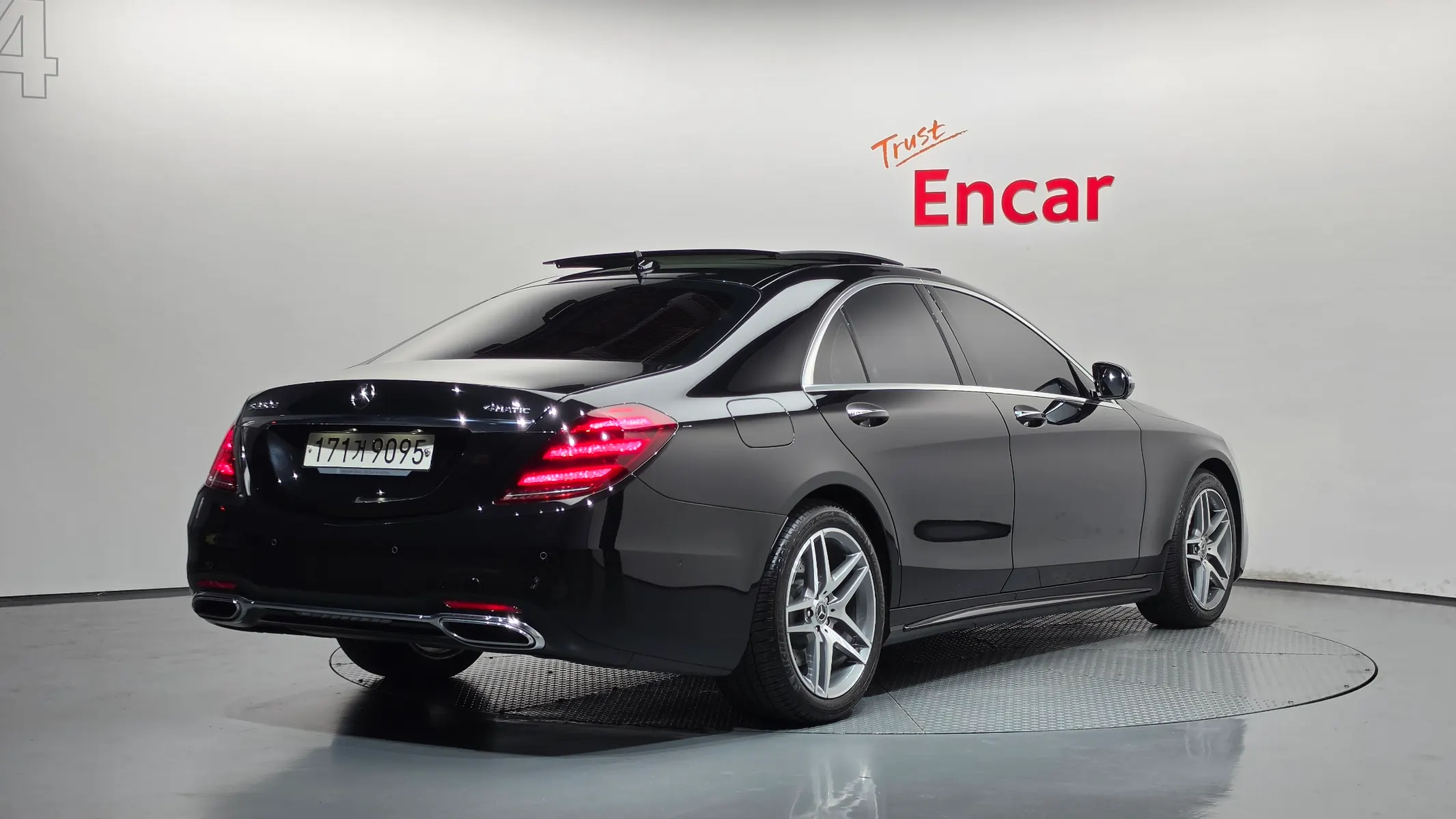 Mercedes-Benz S-Class W222 S350 d 4MATIC AMG Line 2020 2/39