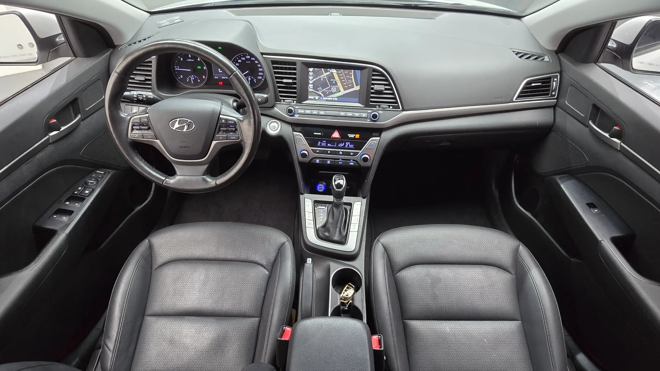 Hyundai AD 1.6 e-VGT 2015 4/5