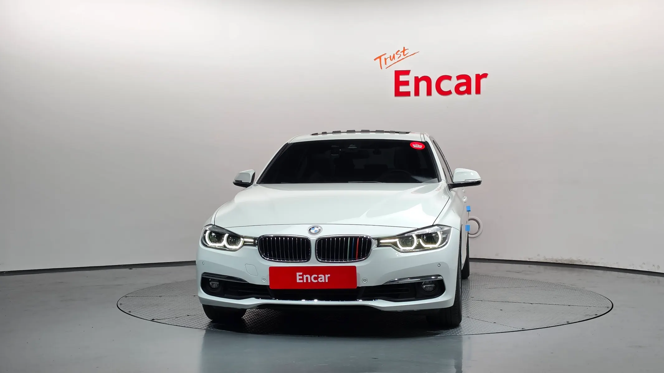 BMW 3 Series (F30) 320i 2018 3/34