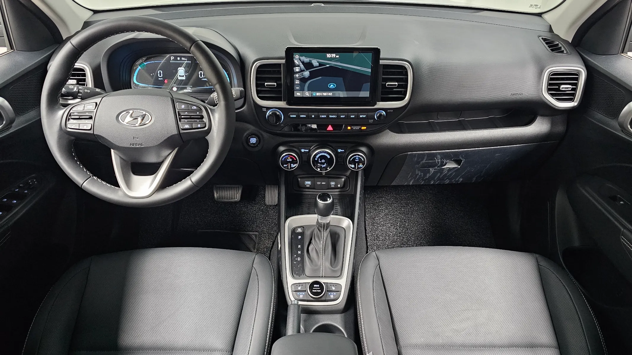 Hyundai Venue 1.6 2025 4/5