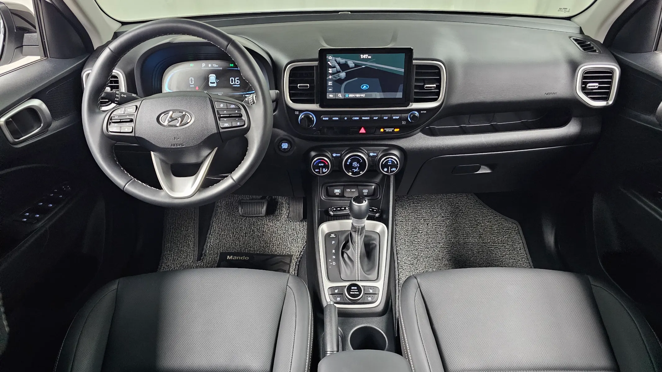Hyundai Venue 1.6 2025 4/5