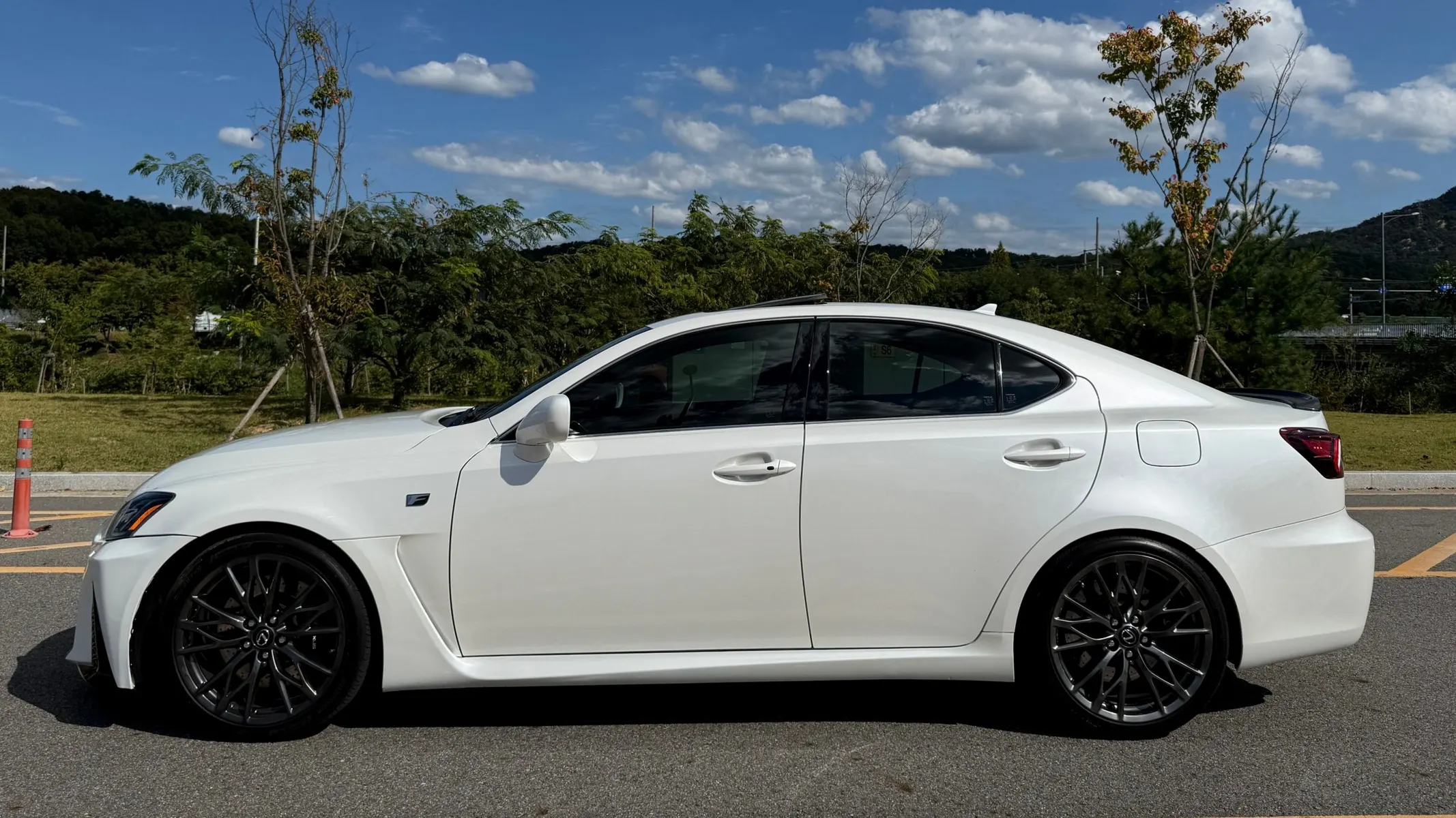 Lexus IS F 5.0 2011 3/5