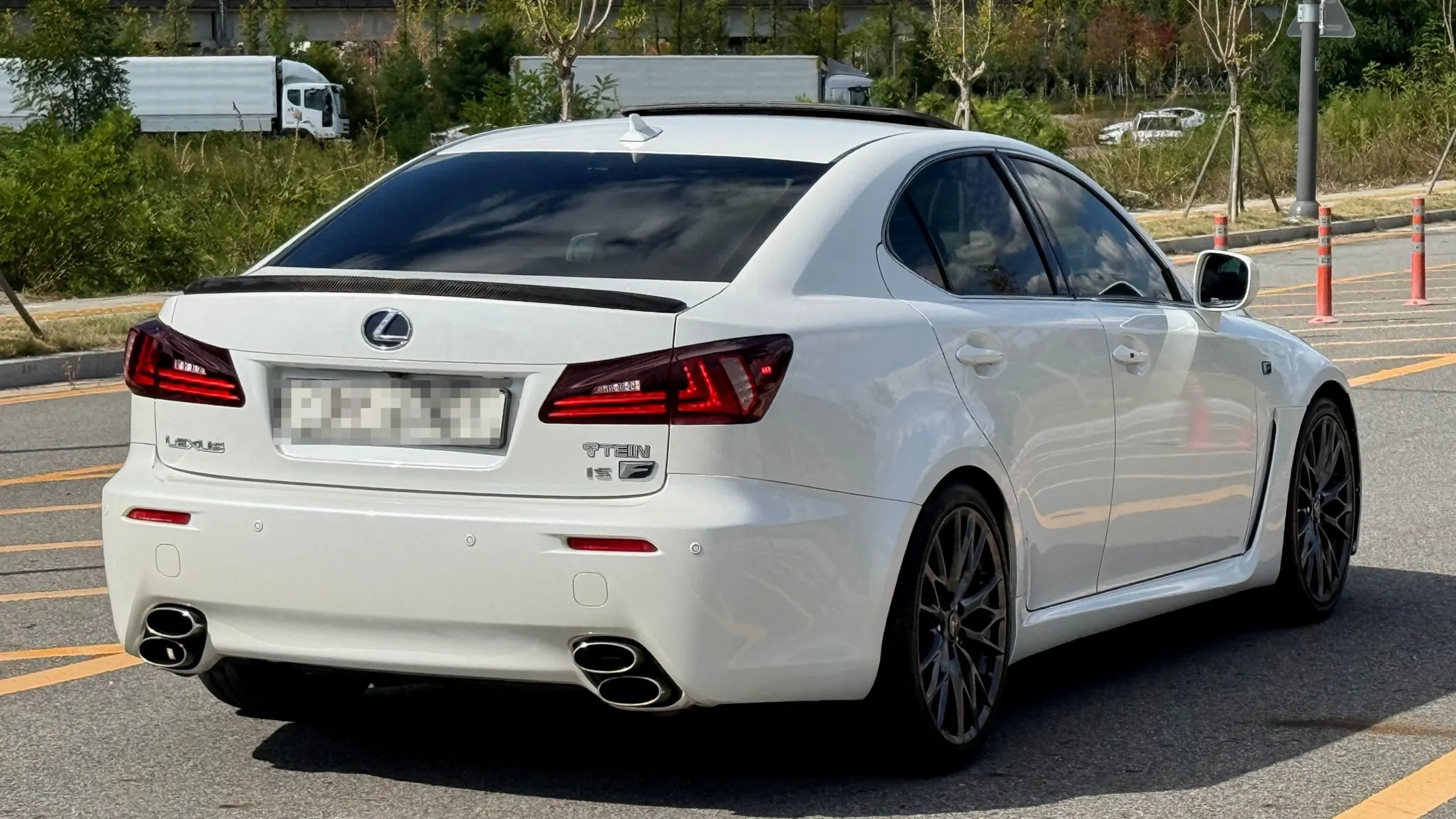 Lexus IS F 5.0 2011 4/5