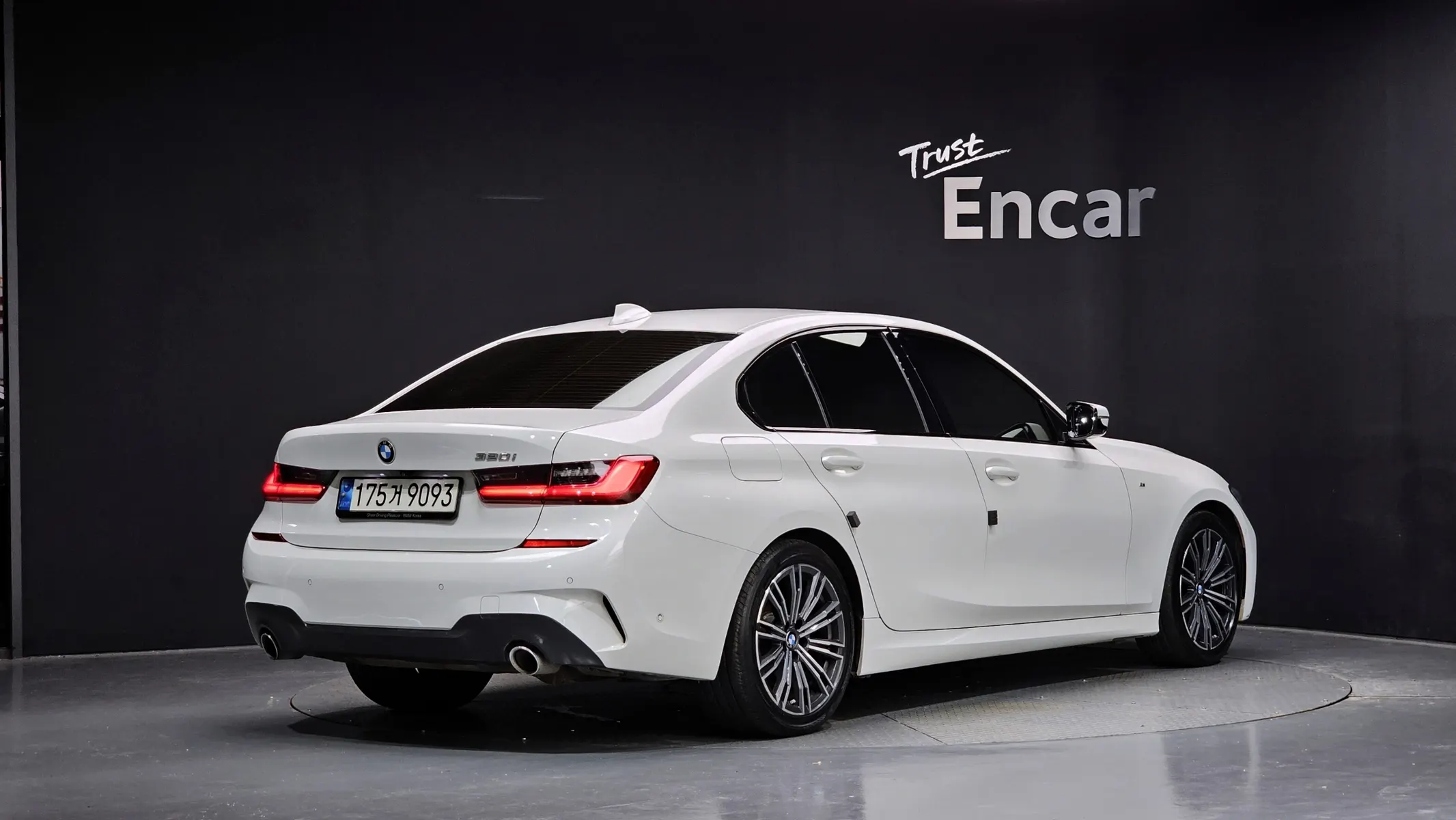 BMW 3 Series (G20) 320i M 2021 2/31