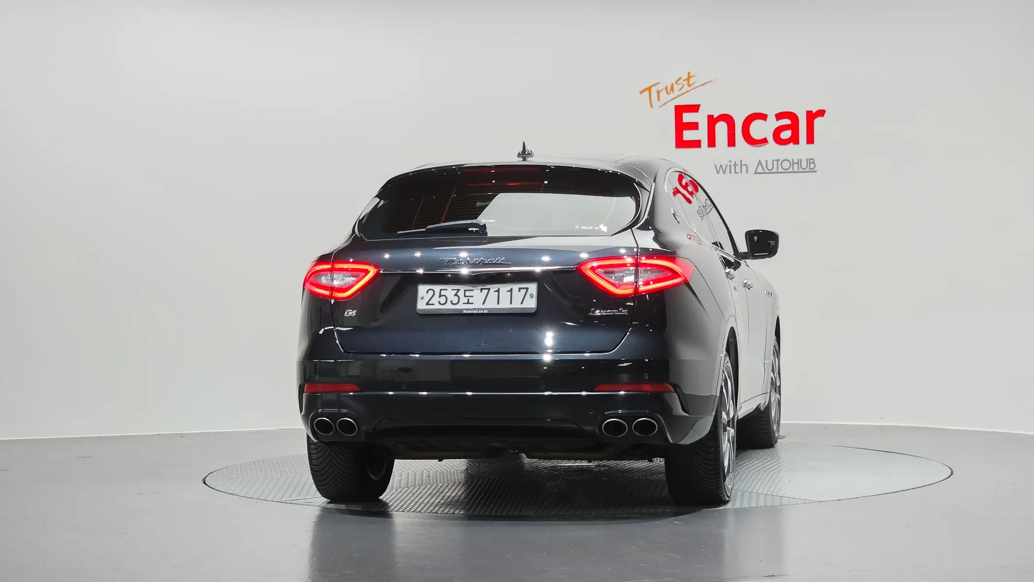 Maserati 르반떼 3.0 AWD 2020 3/5