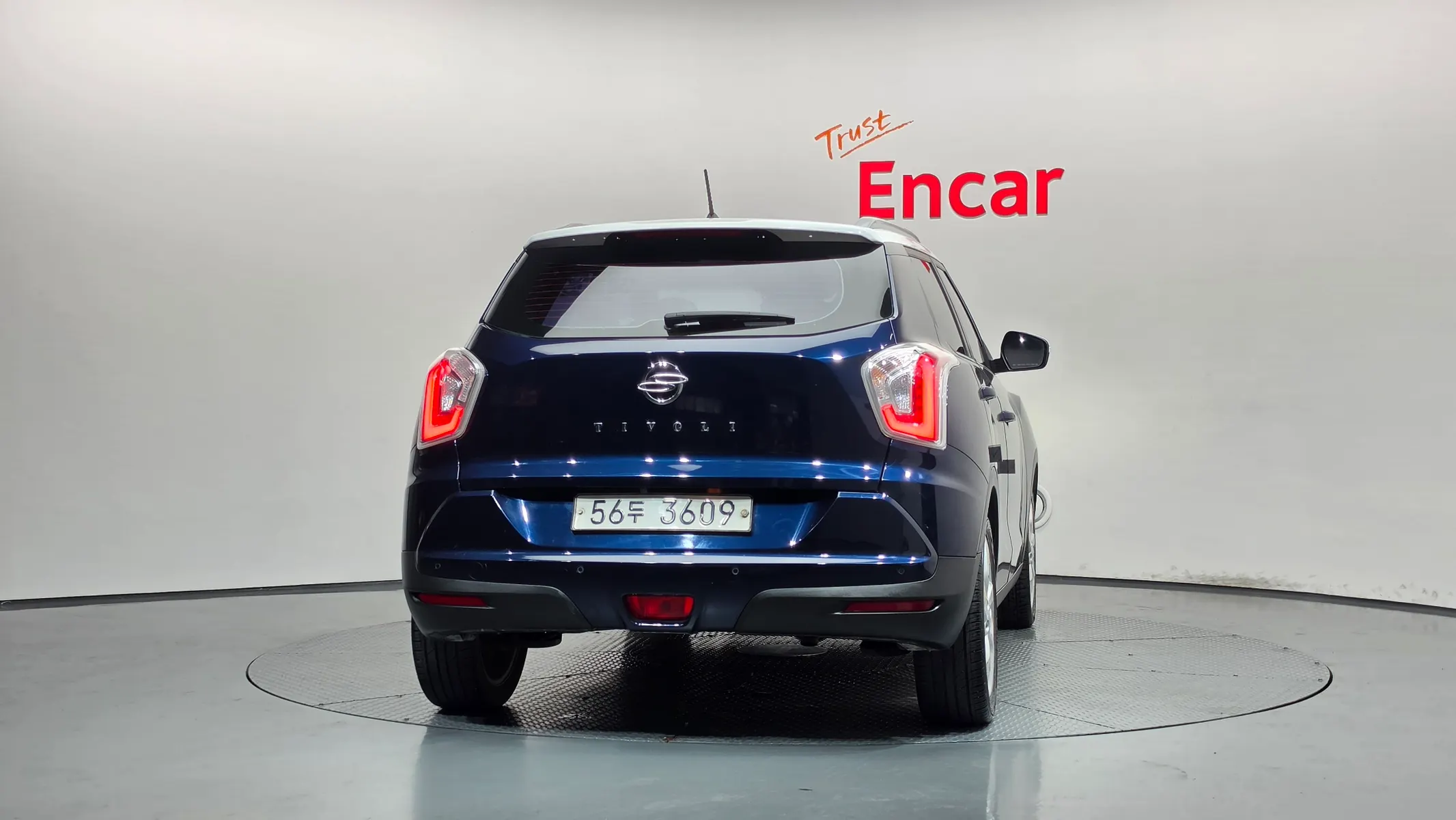 KG Mobility Tivoli LX 2WD 2015 3/5