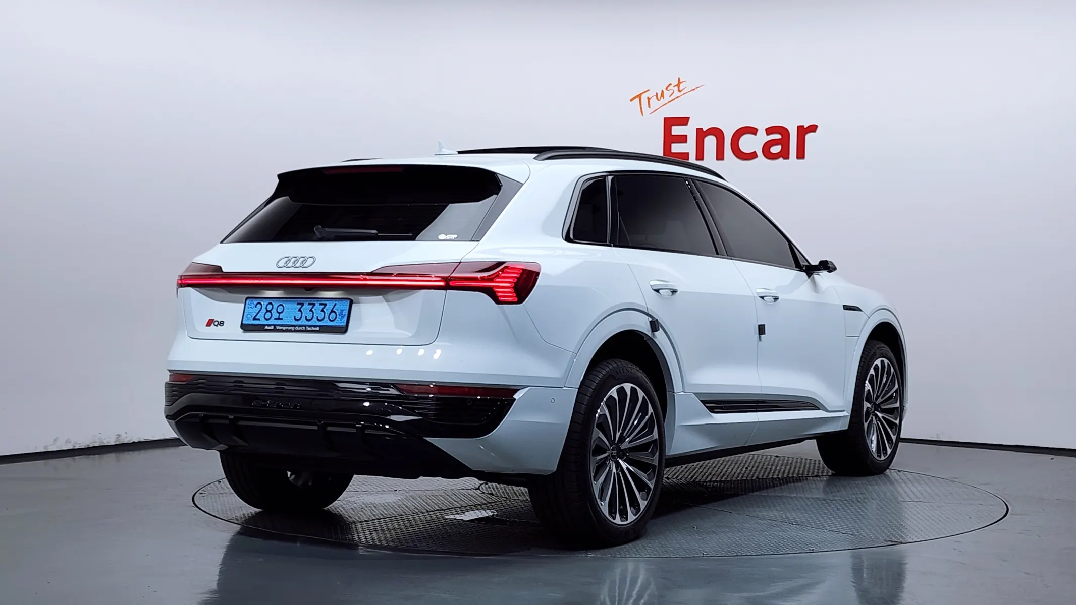 Audi Q8 e- (GE) 55 2024 2/35