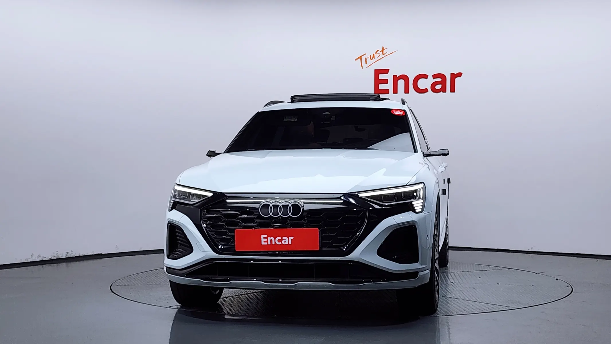 Audi Q8 e- (GE) 55 2024 3/35