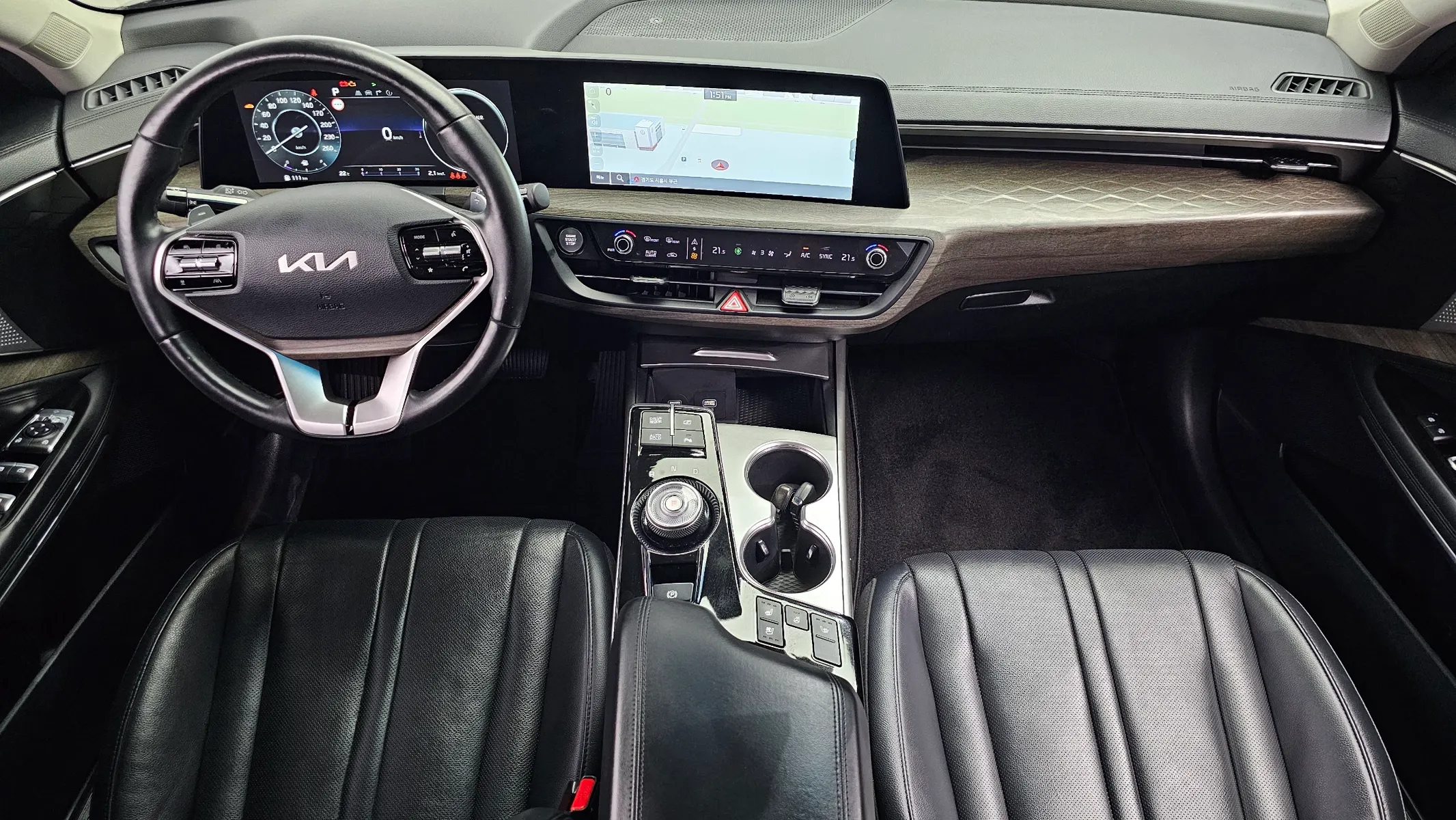 Kia K8 2.5 2WD 2021 4/5
