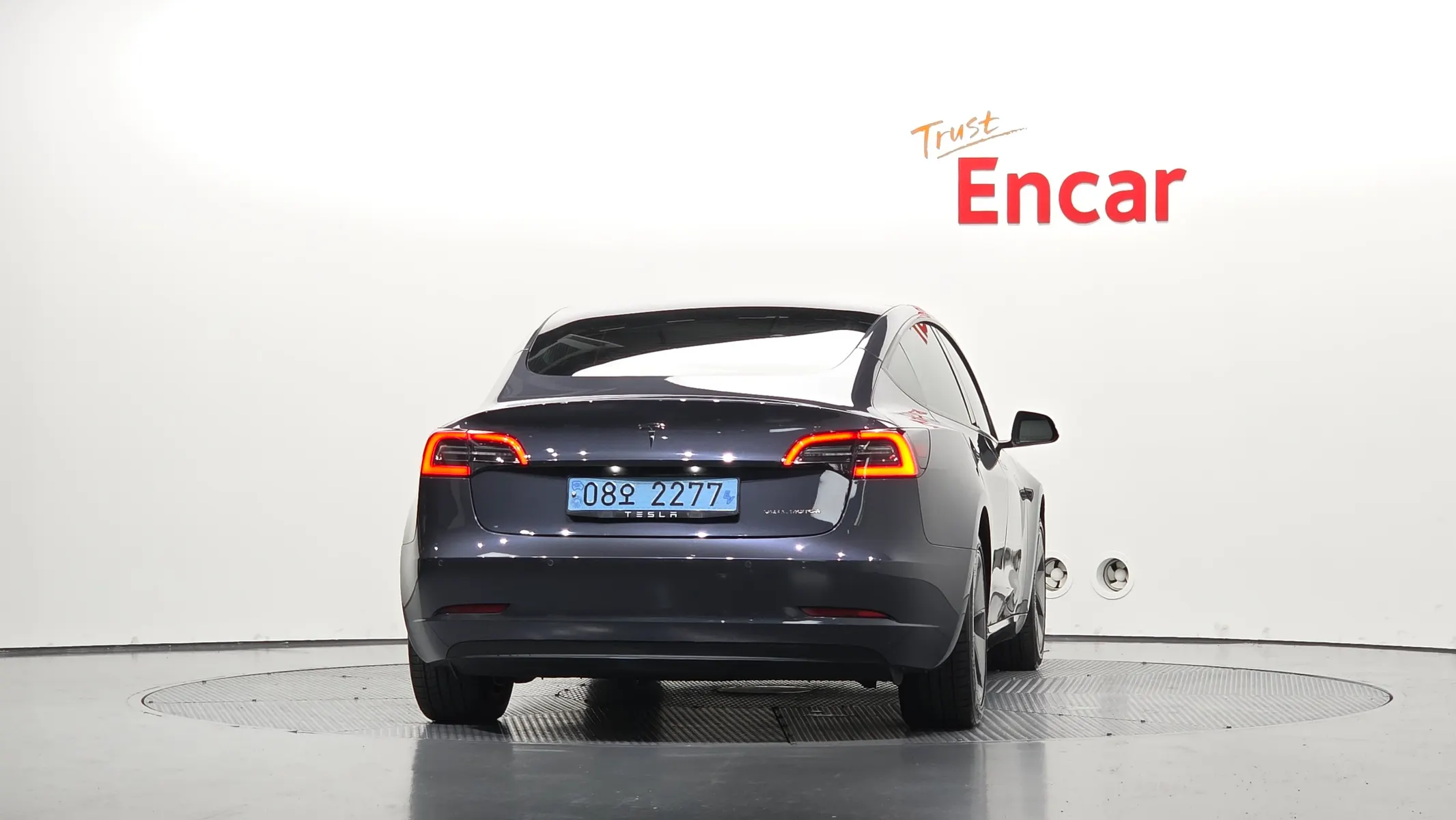 Tesla 3 AWD 2021 3/5