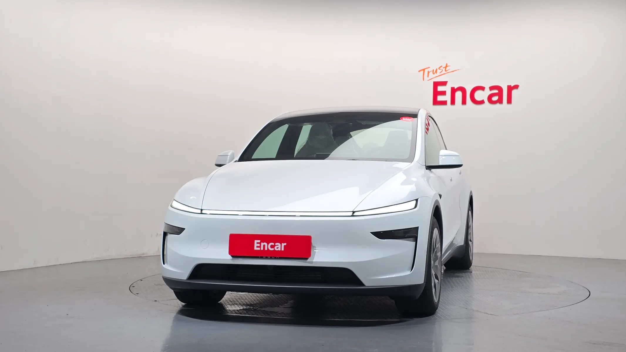 Tesla Y L AWD 2026 2/5