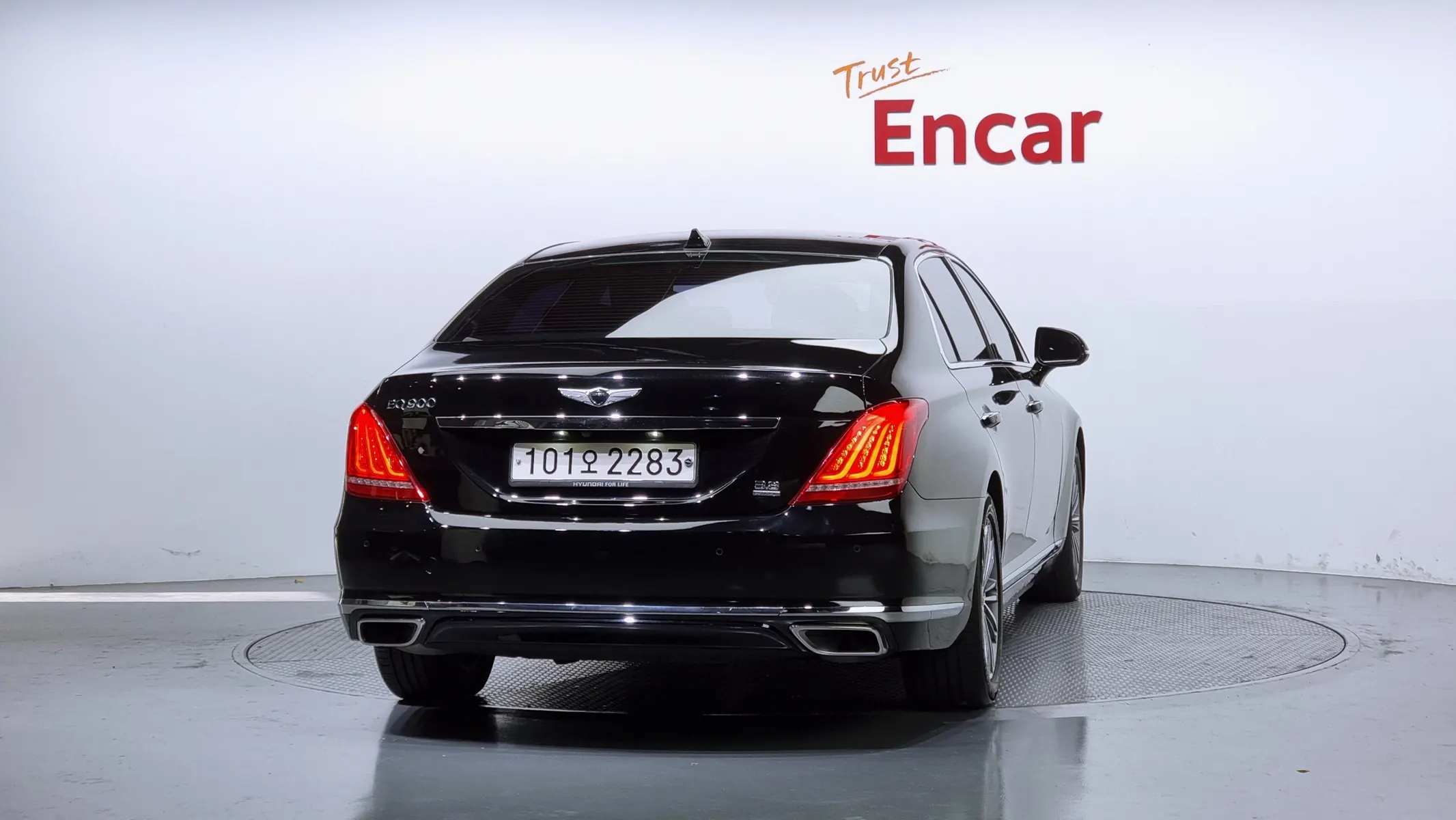 Genesis EQ900 3.8 GDI AWD 2016 3/5