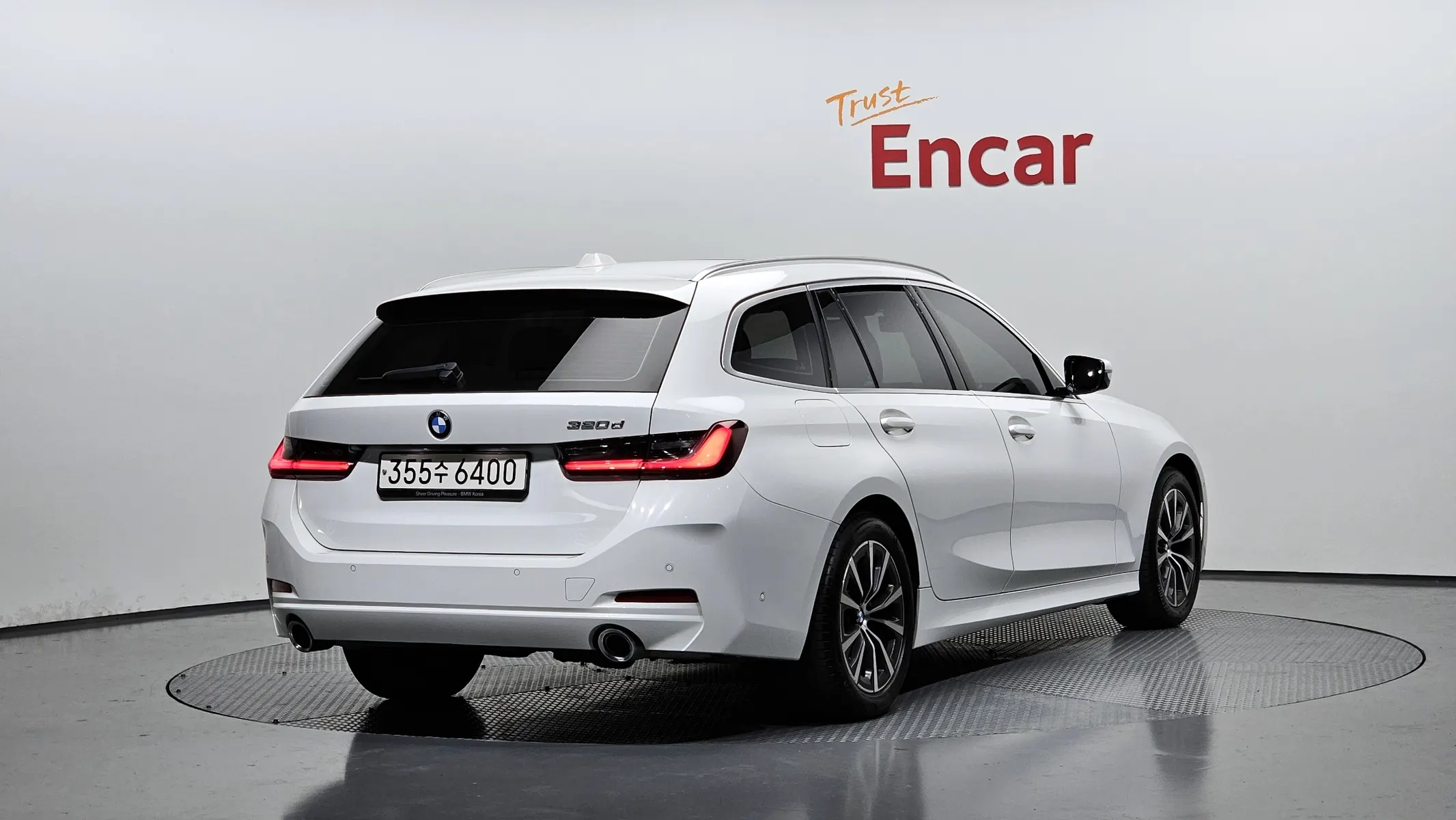 BMW 3 Series (G20) 320d 2023 2/21