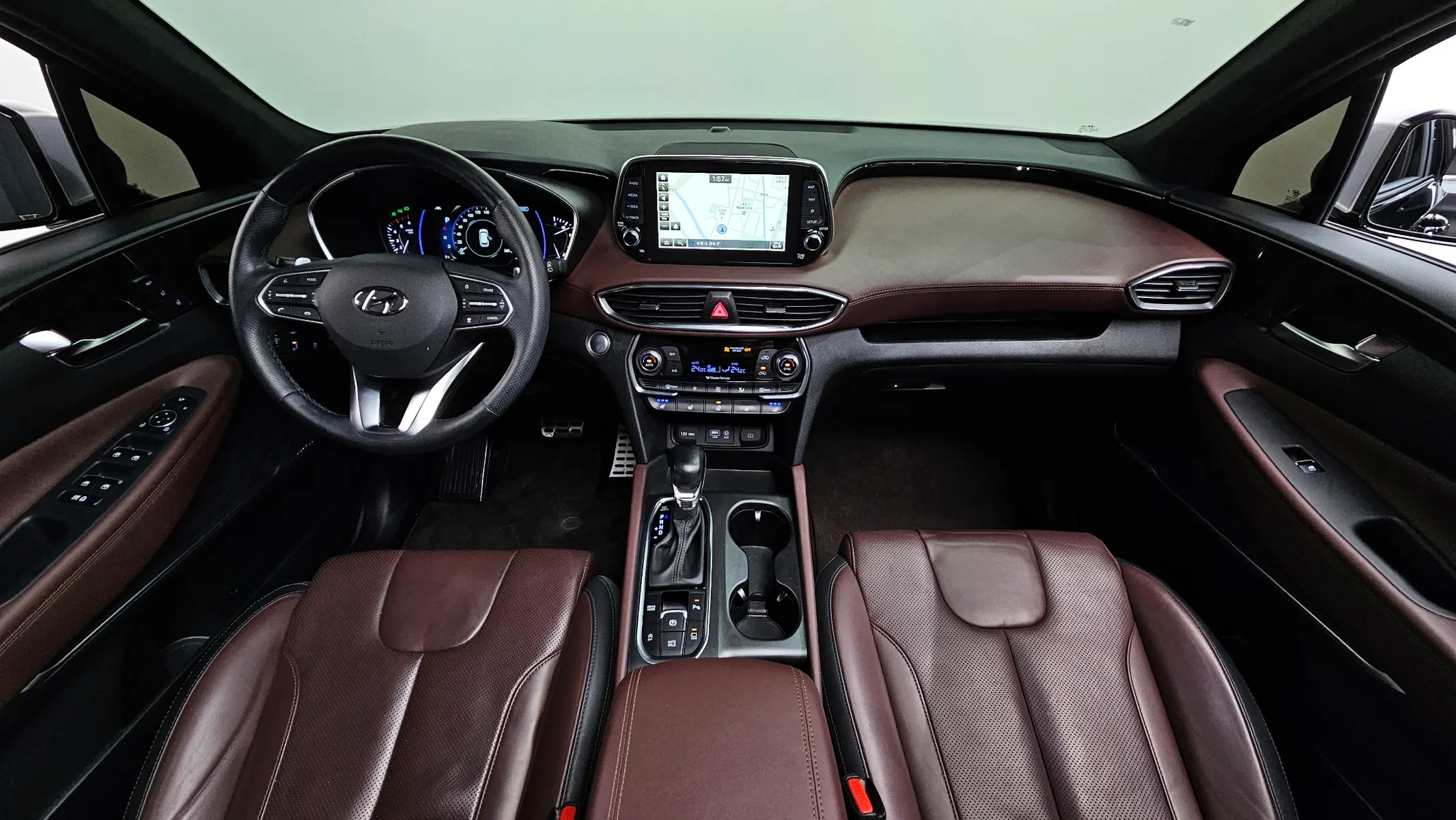 Hyundai TM 2.0 2WD 2020 4/5