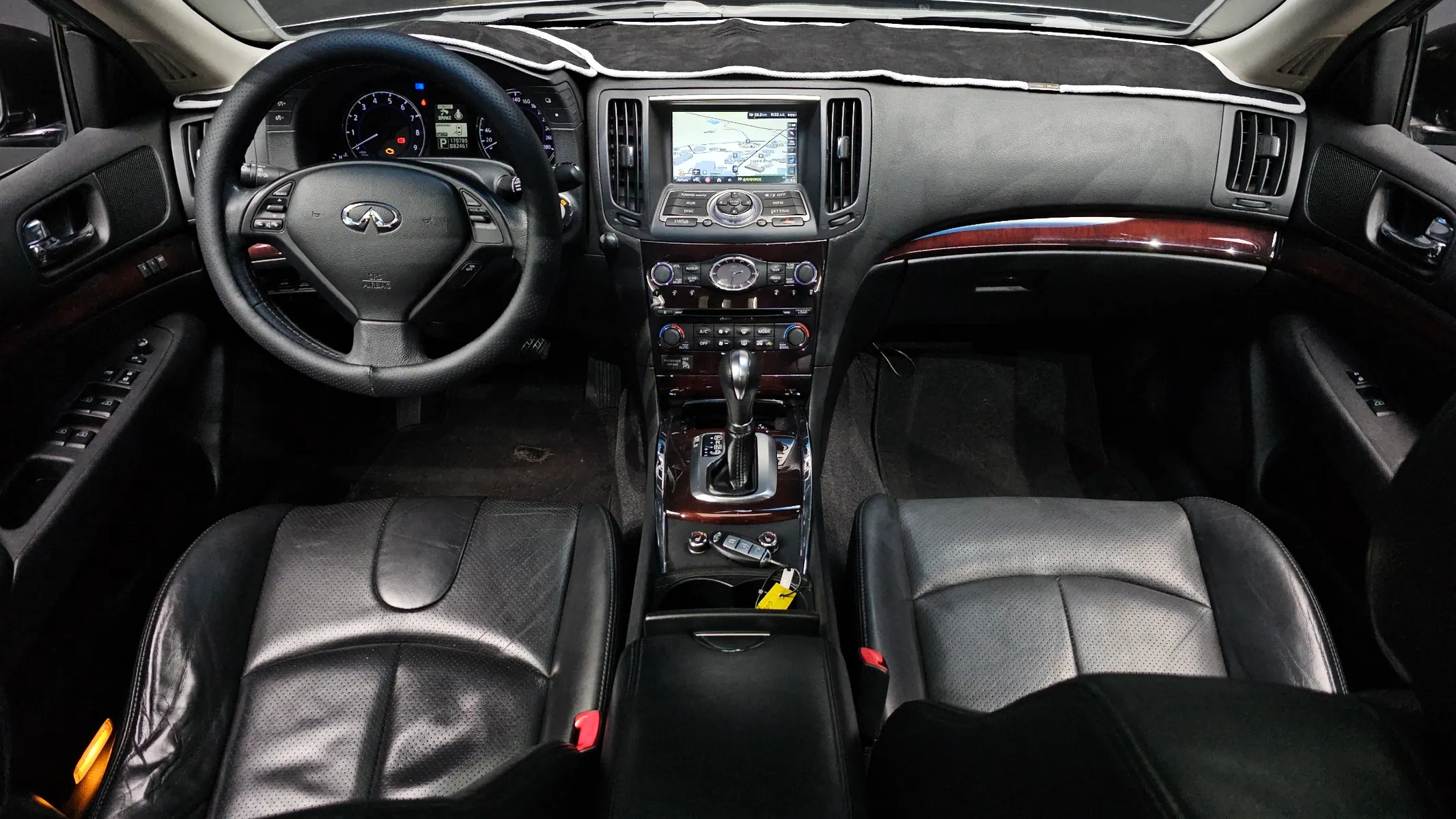 Infiniti G25 2011 4/5