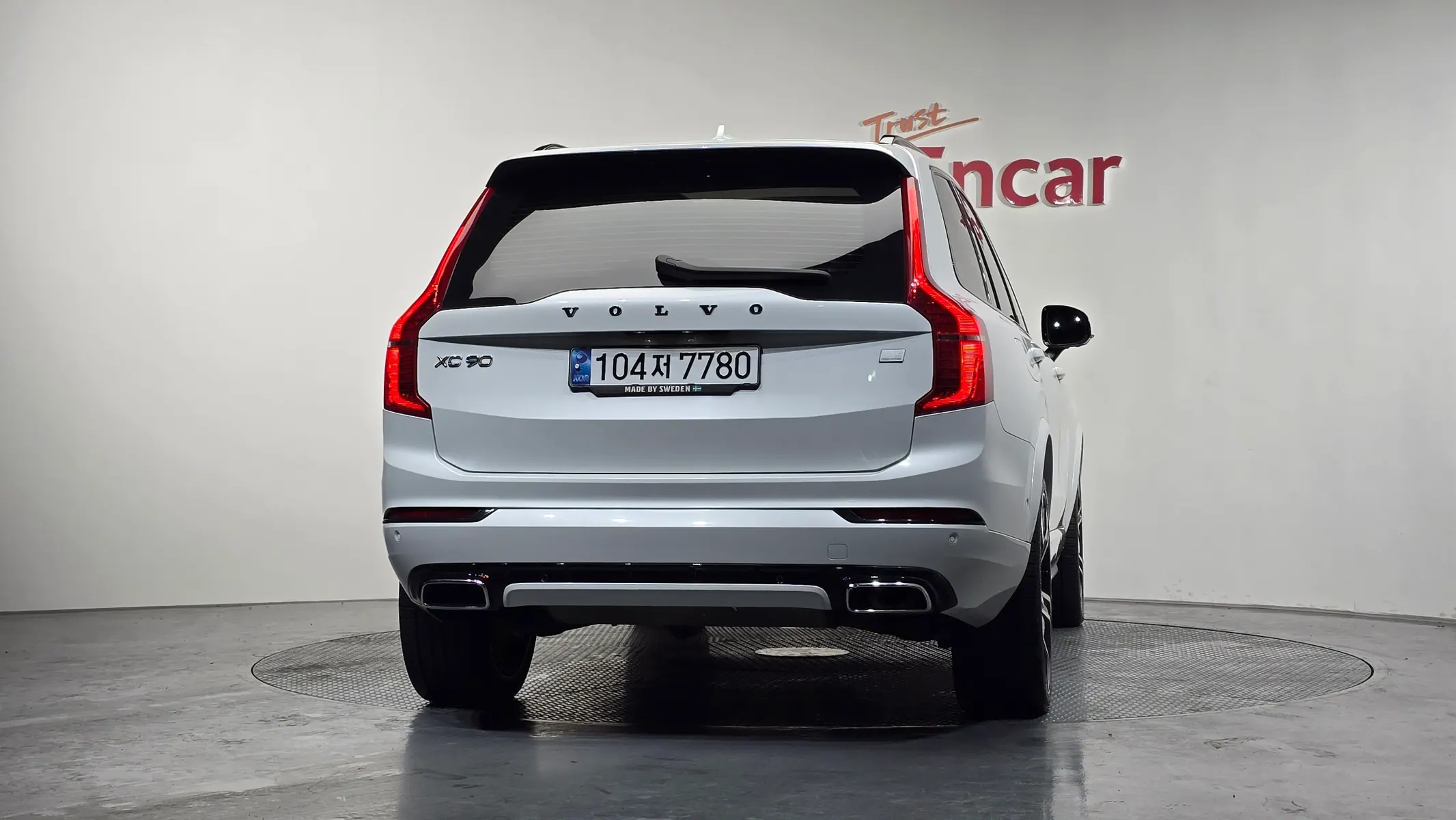 Volvo XC90 2 T8 R- 2020 3/5