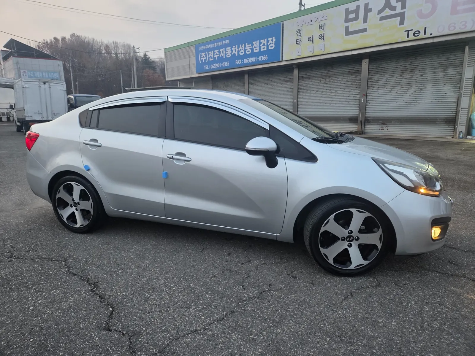 Kia 프라이드 1.6 GDI 2012 3/21