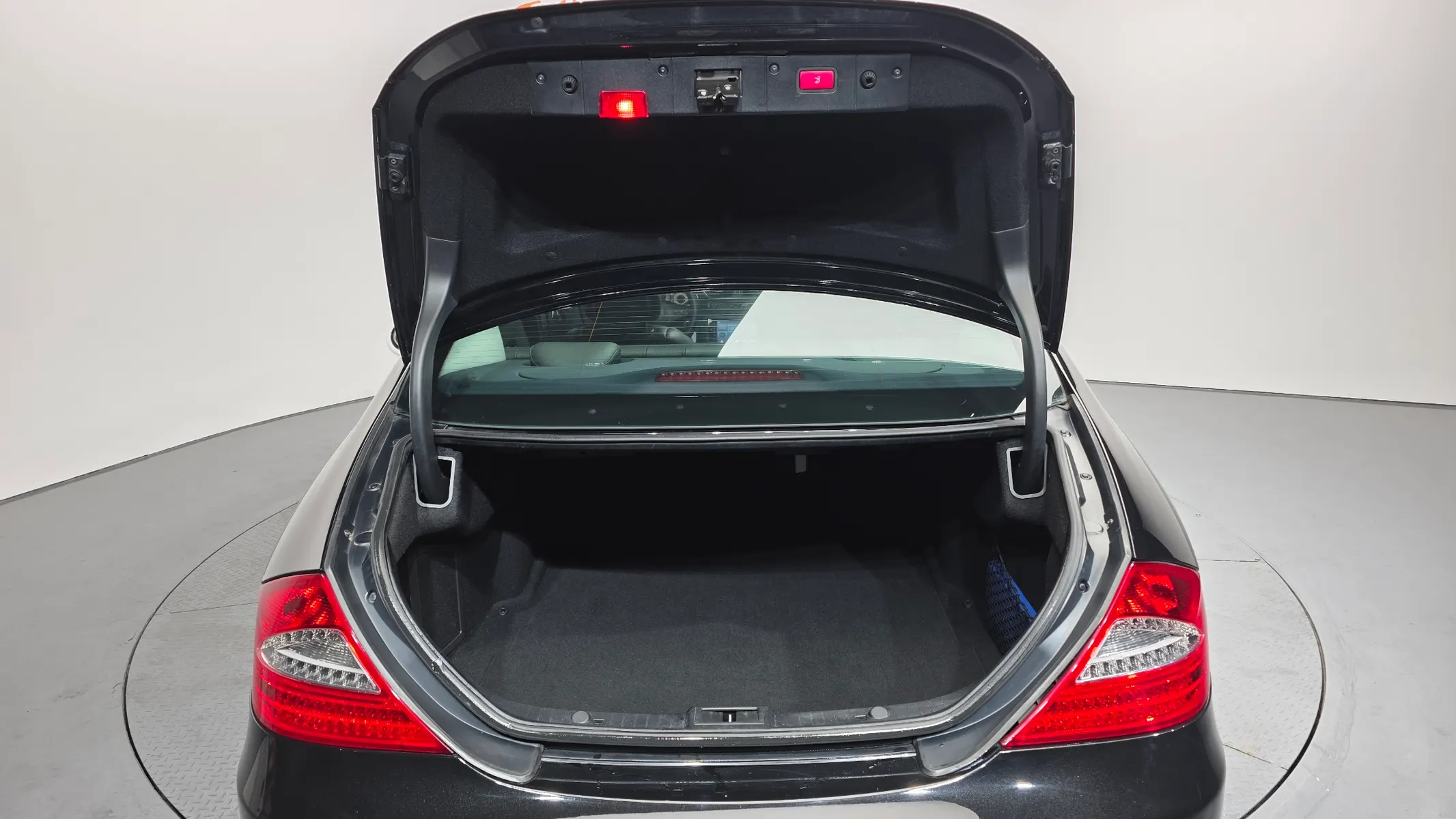 Mercedes-Benz CLS-Class W219 CLS350 2009 20/21