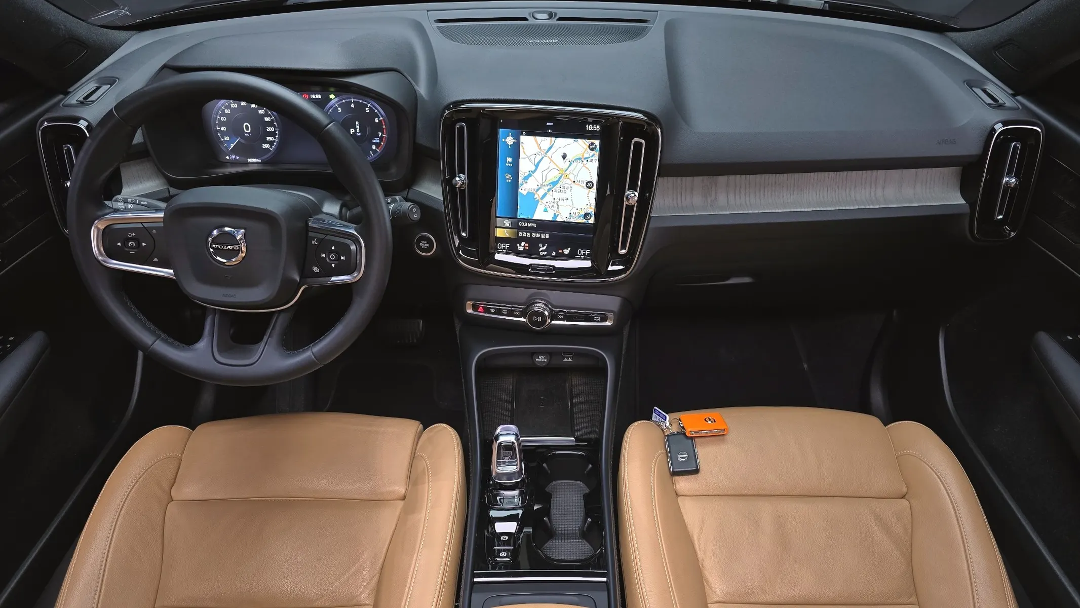 Volvo XC40 B4 2021 4/5