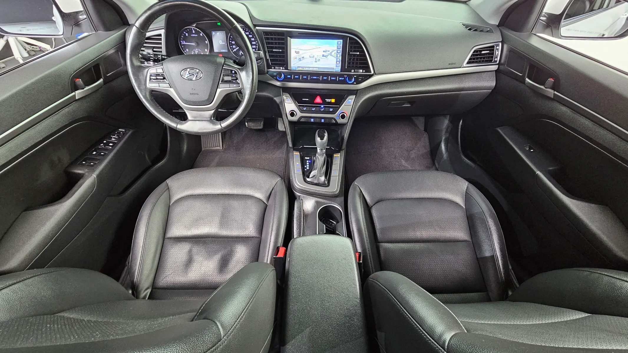 Hyundai AD 1.6 e-VGT 2016 4/5
